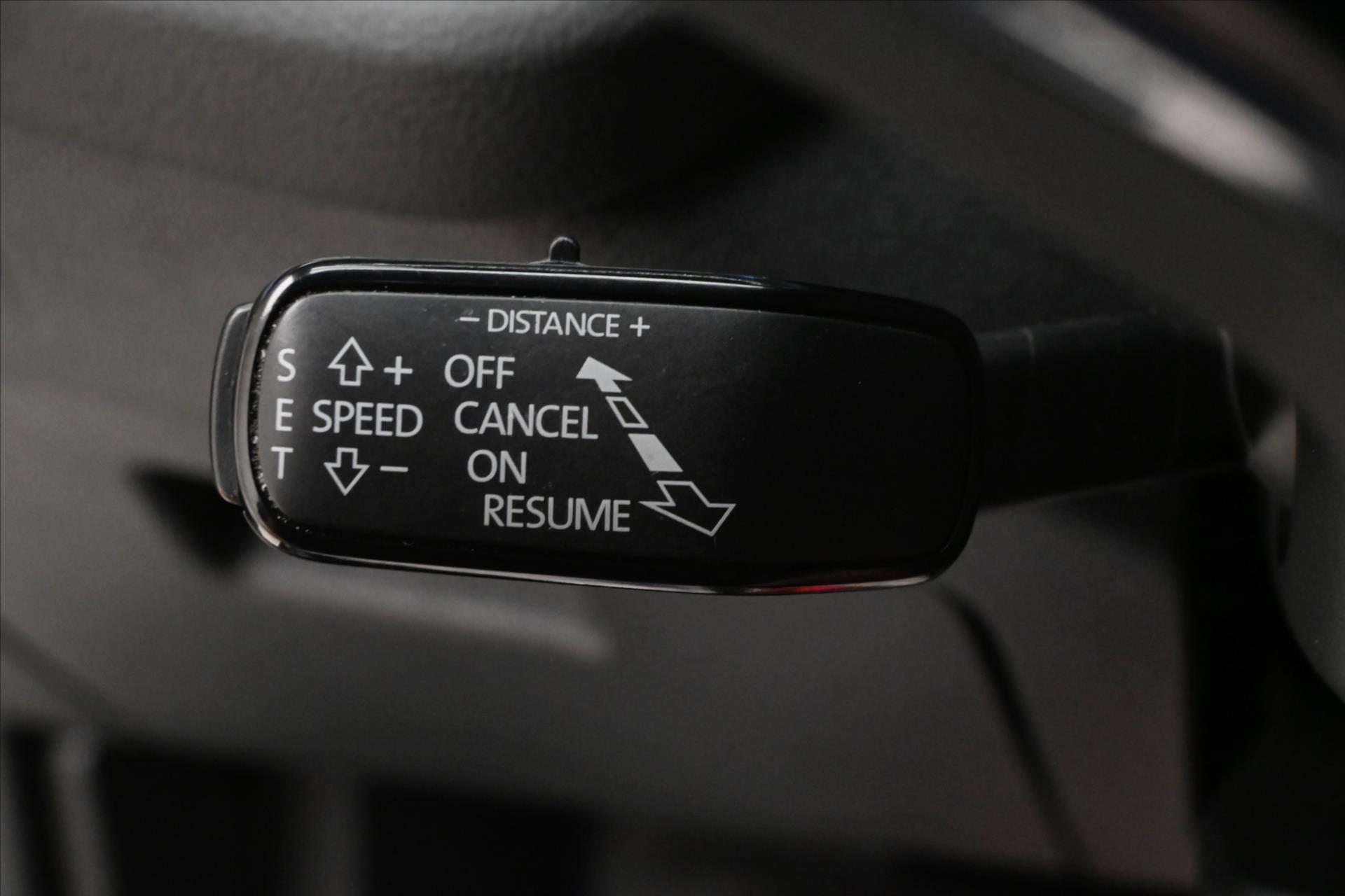 Hlavní fotografie vozu Škoda Octavia 2,0 TDI 110kW DSG Style Záruka až 5 let (24)