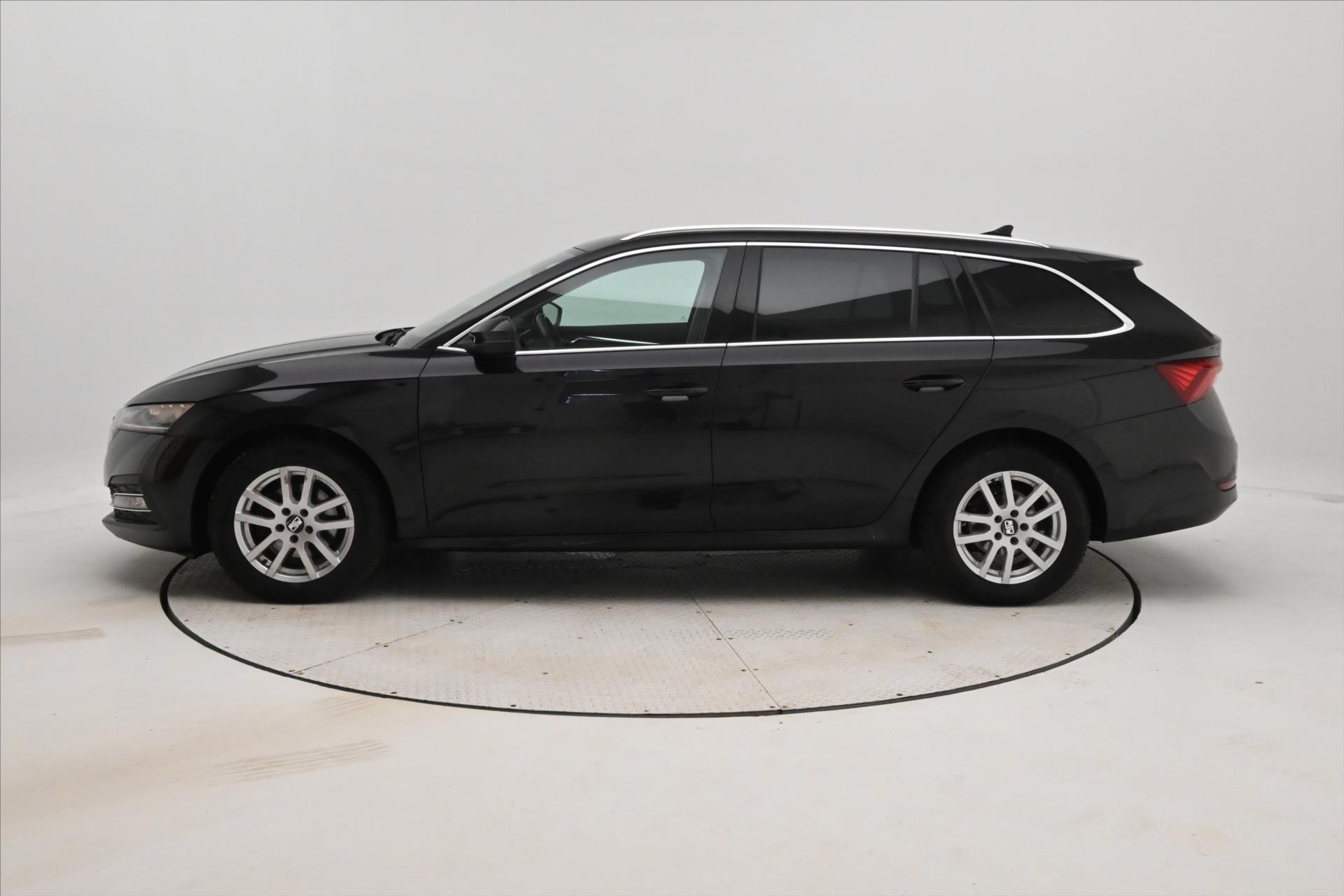 Hlavní fotografie vozu Škoda Octavia 2,0 TDI 110kW DSG Style Záruka až 5 let (8)
