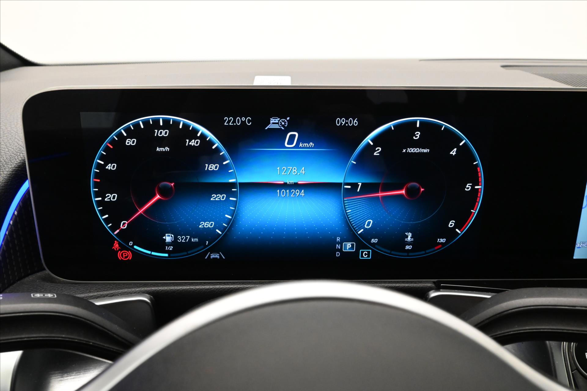 Hlavní fotografie vozu Mercedes-Benz GLB 2,0 220d 140 kW 4MATIC Záruka až 5 let (16)