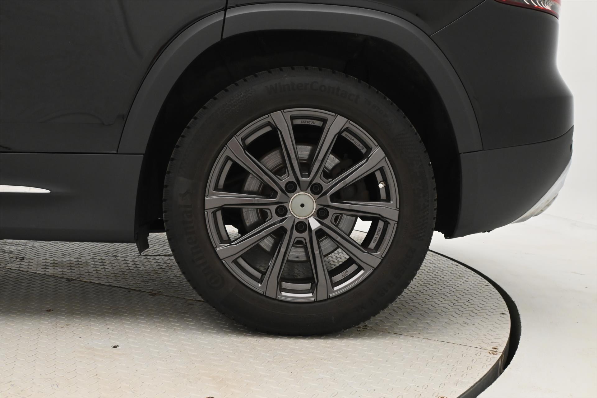 Hlavní fotografie vozu Mercedes-Benz GLB 2,0 220d 140 kW 4MATIC Záruka až 5 let (30)