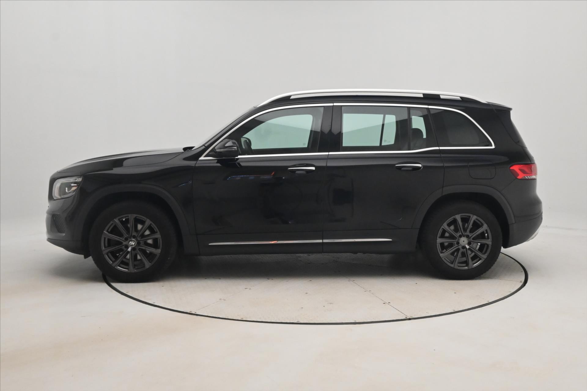 Hlavní fotografie vozu Mercedes-Benz GLB 2,0 220d 140 kW 4MATIC Záruka až 5 let (8)
