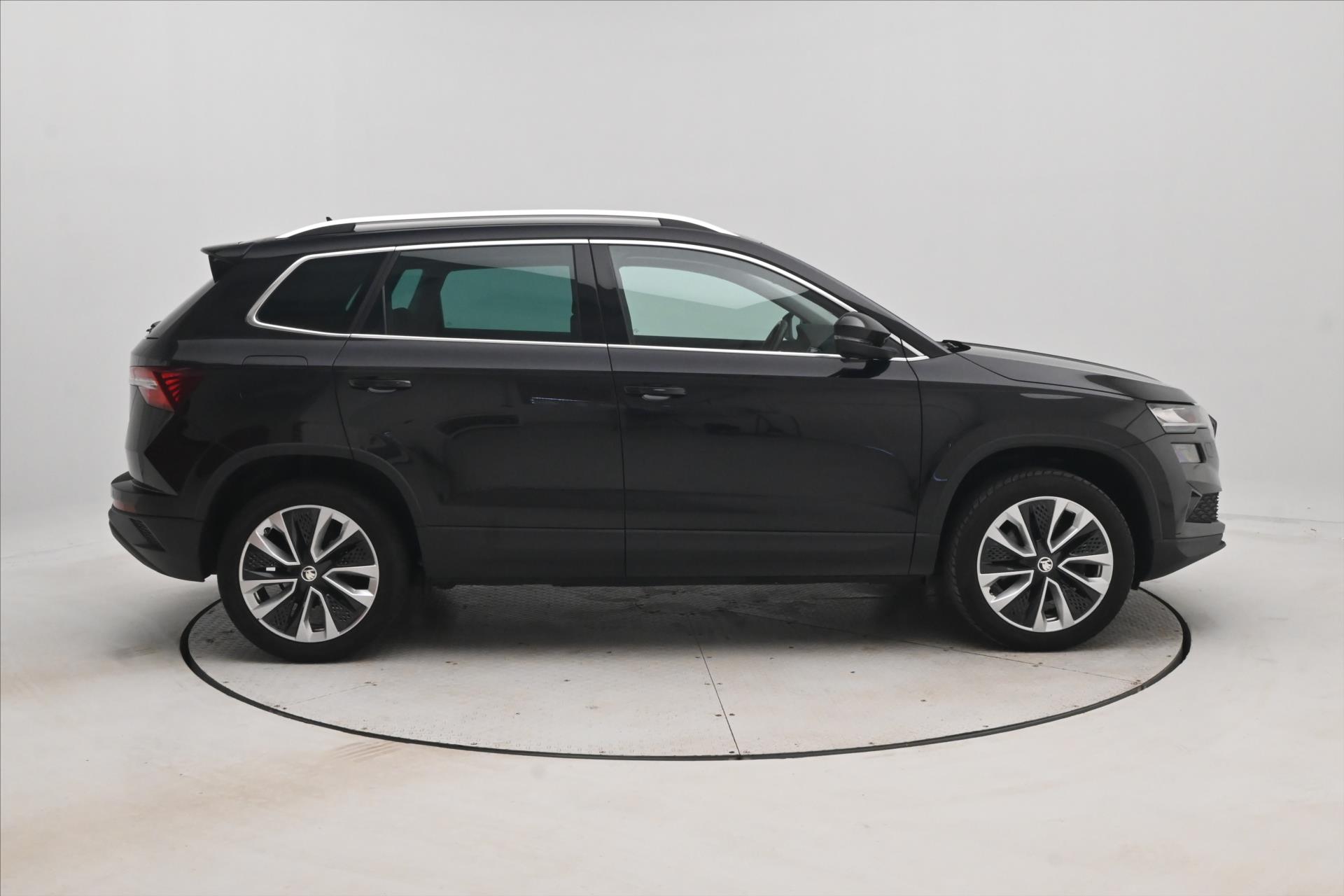 Hlavní fotografie vozu Škoda Karoq 1,5 TSI 110 kW STYLE Záruka až 5 let (4)