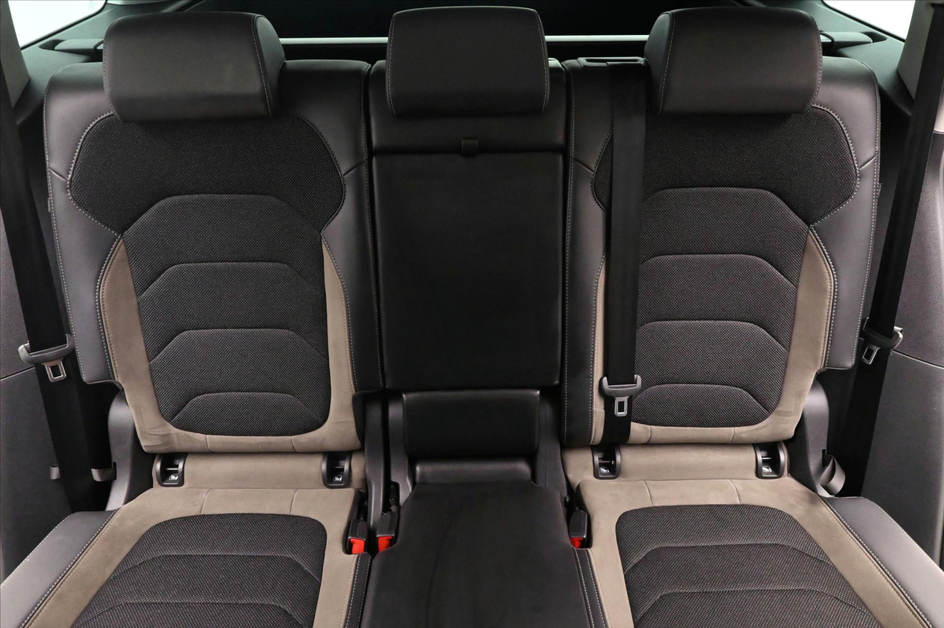 Hlavní fotografie vozu Škoda Kodiaq 2,0 TDI 140kW DSG 4x4 Style Záruka až 5 let (28)