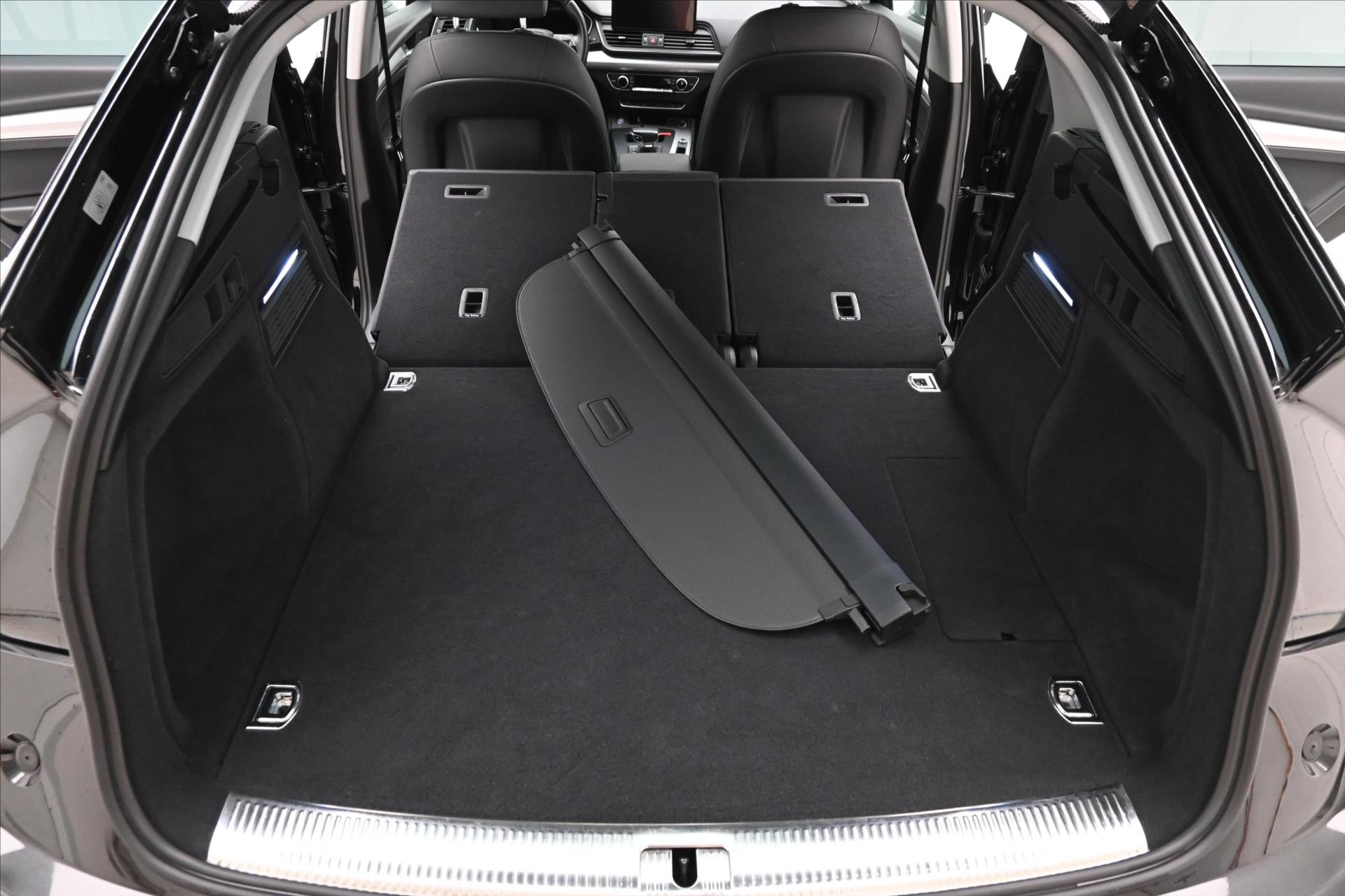 Main photo of the car Audi Q5 2.0 50TFSIe 195kW 4x4 S-Tronic Sportback Warranty up to 5 l (12)