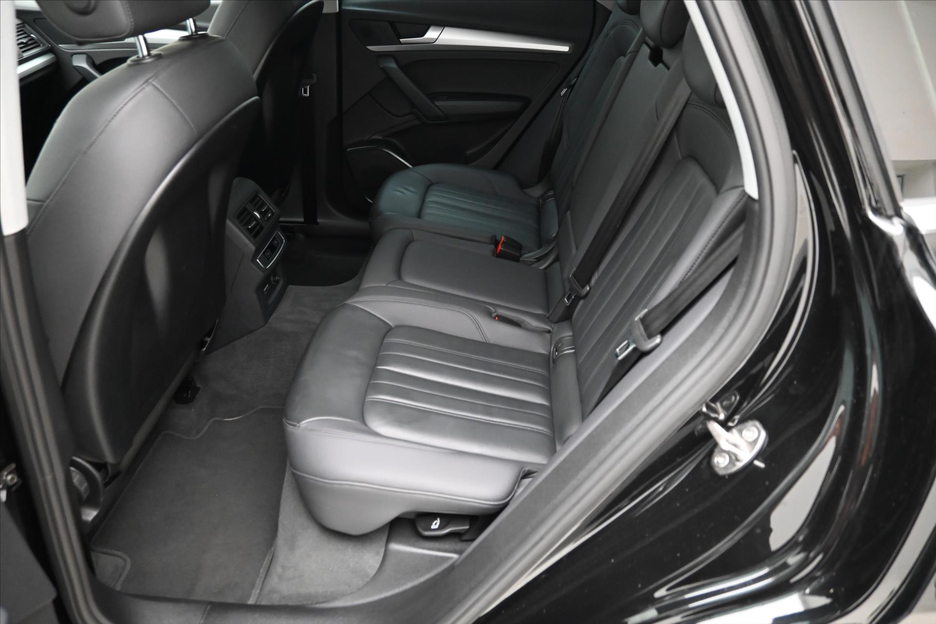Main photo of the car Audi Q5 2.0 50TFSIe 195kW 4x4 S-Tronic Sportback Warranty up to 5 l (15)