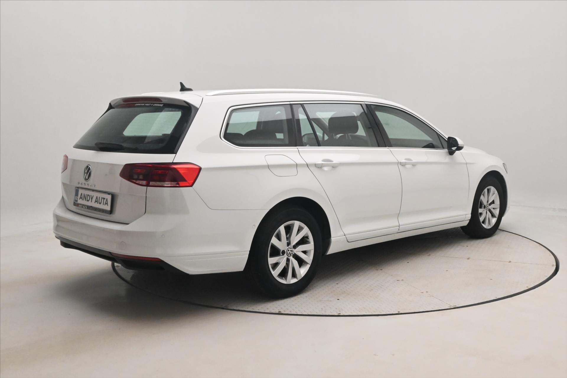 Hlavní fotografie vozu Volkswagen Passat 2,0 TDI 110kW DSG Business Záruka až 5 let (5)
