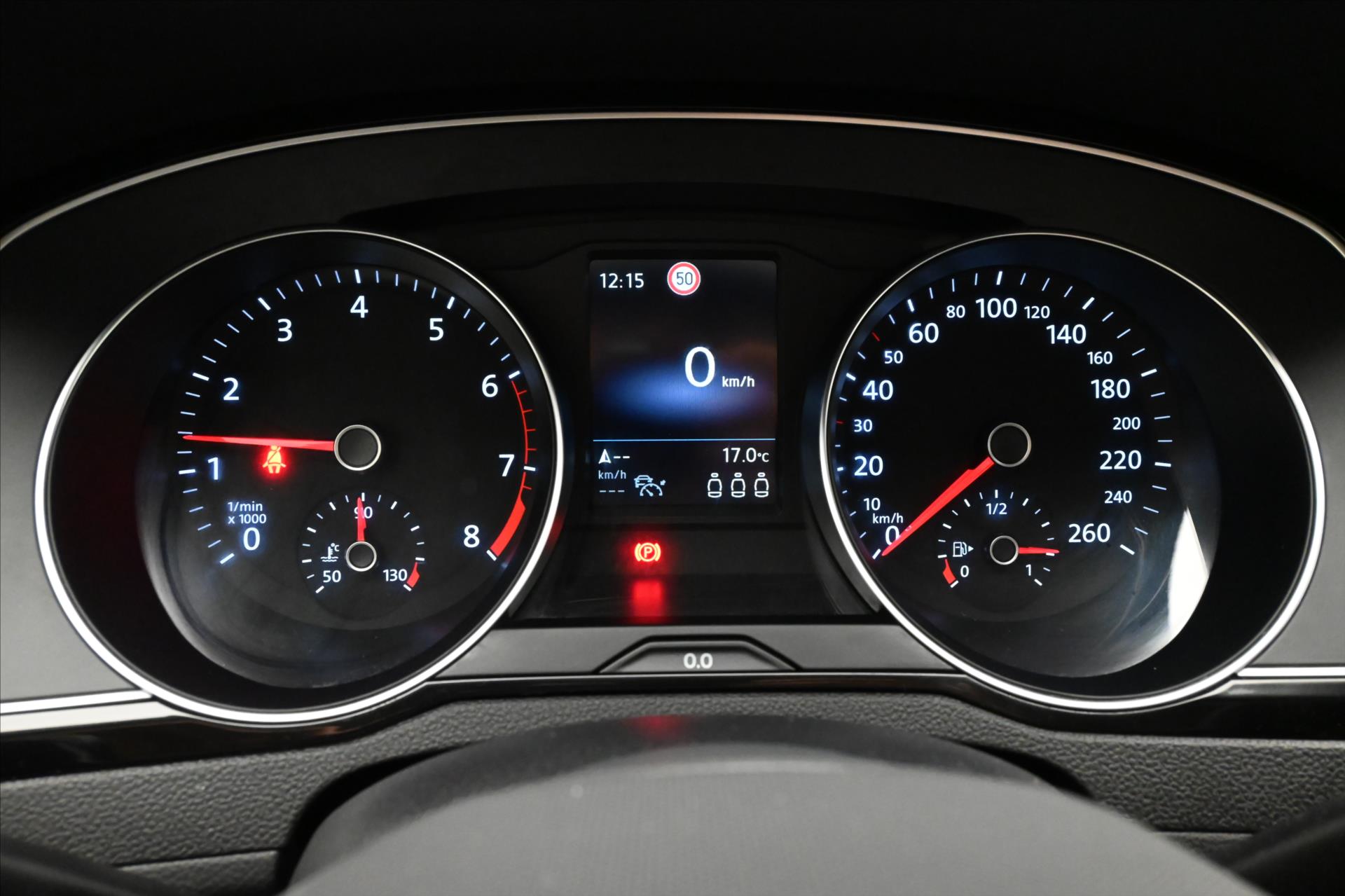 Hlavní fotografie vozu Volkswagen Passat 1,5 TSI 110 kW Business Záruka až 5 let (17)