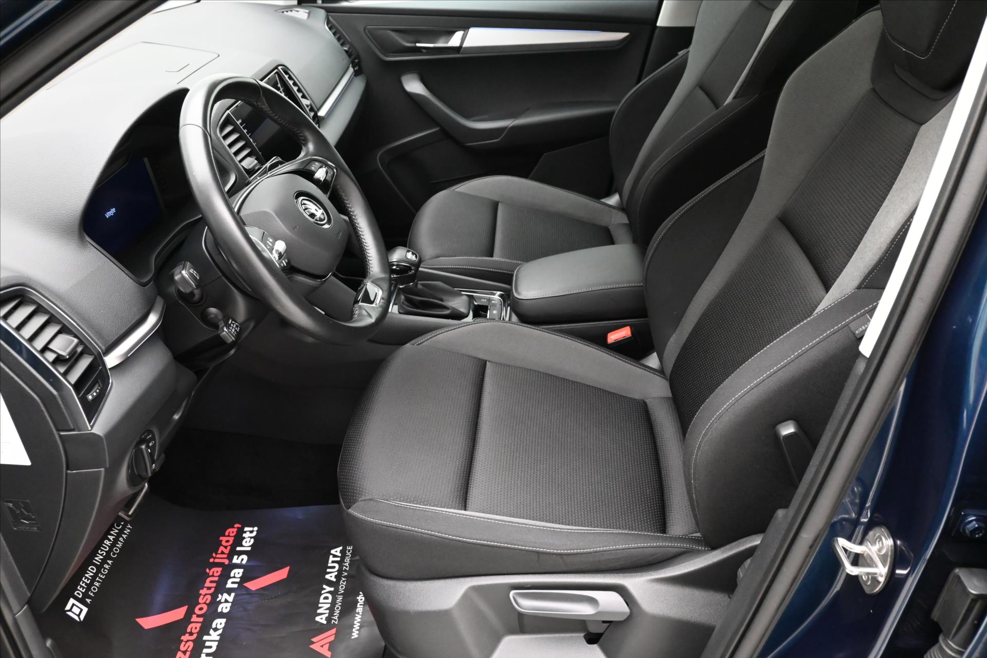 Hlavní fotografie vozu Škoda Karoq 2,0 TDI 110kW 4x4 DSG TOUR Záruka až 5 let (14)
