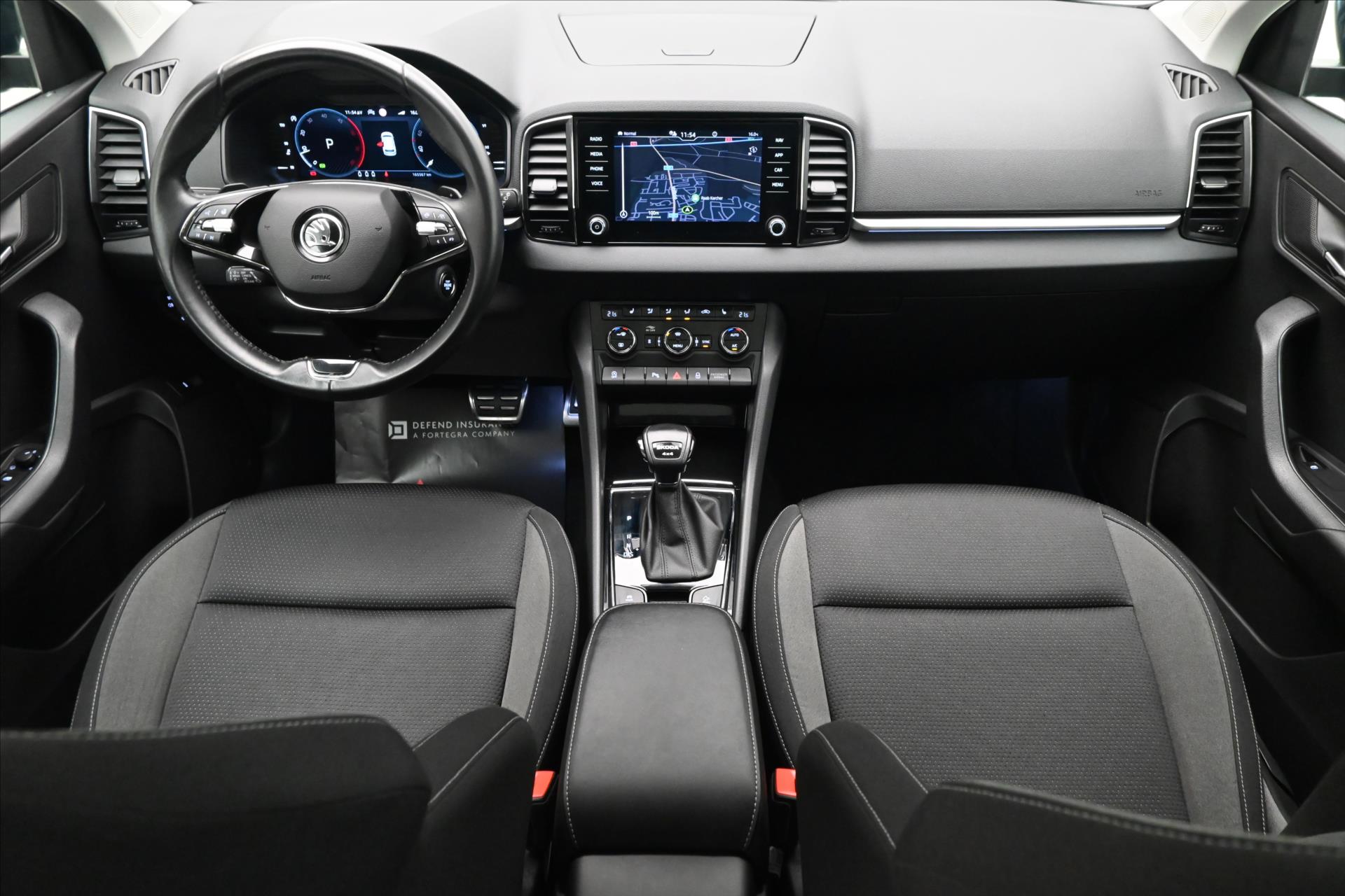 Hlavní fotografie vozu Škoda Karoq 2,0 TDI 110kW 4x4 DSG TOUR Záruka až 5 let (16)