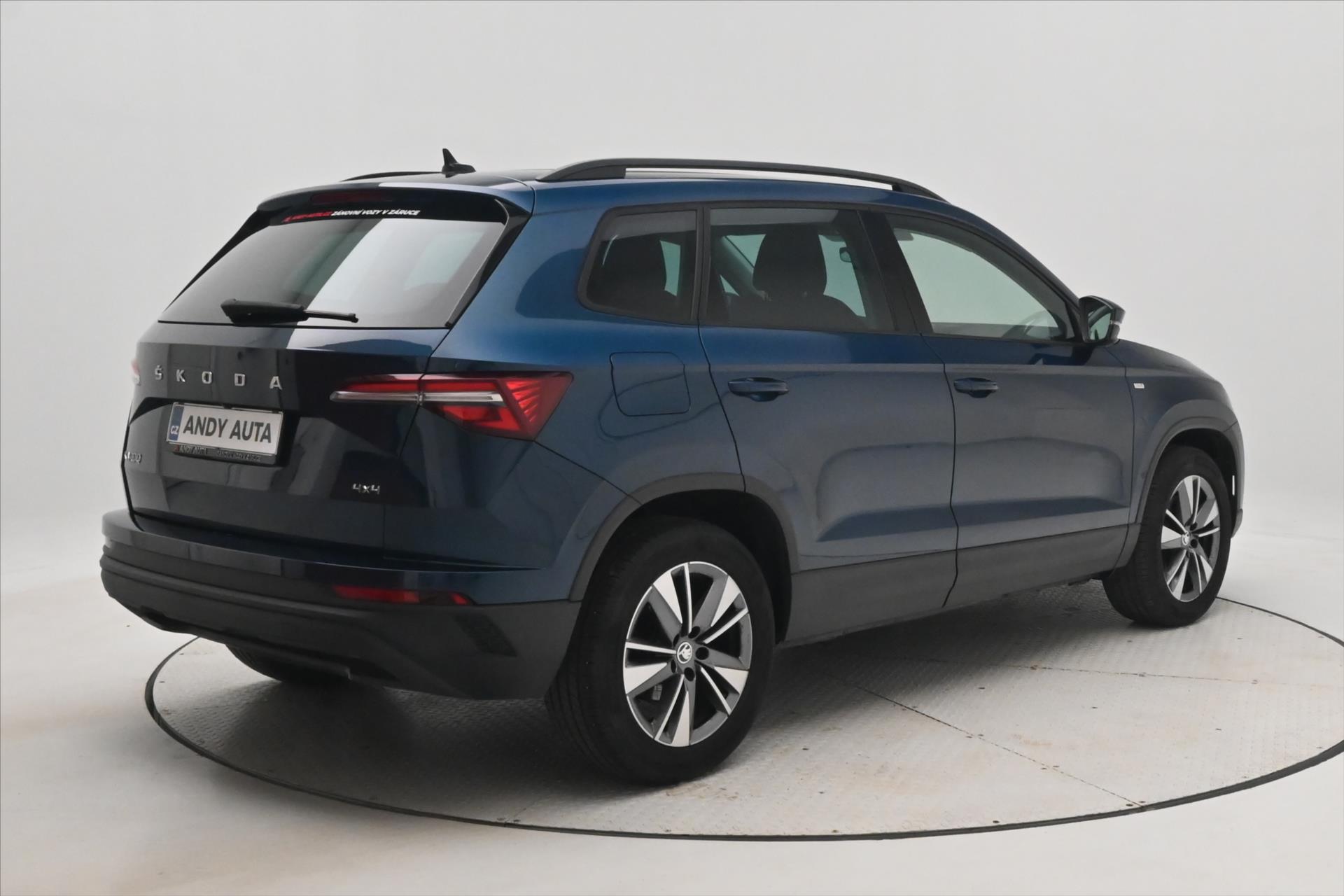 Hlavní fotografie vozu Škoda Karoq 2,0 TDI 110kW 4x4 DSG TOUR Záruka až 5 let (6)