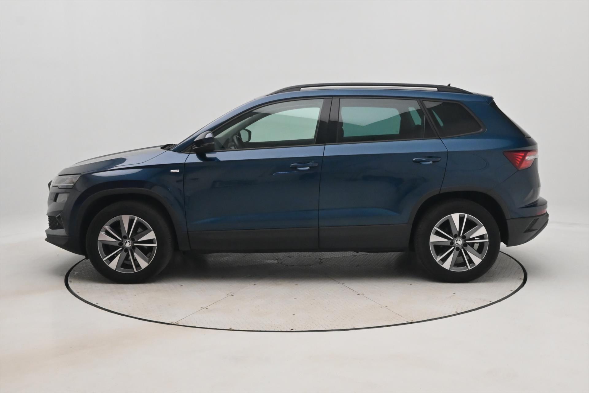 Hlavní fotografie vozu Škoda Karoq 2,0 TDI 110kW 4x4 DSG TOUR Záruka až 5 let (9)