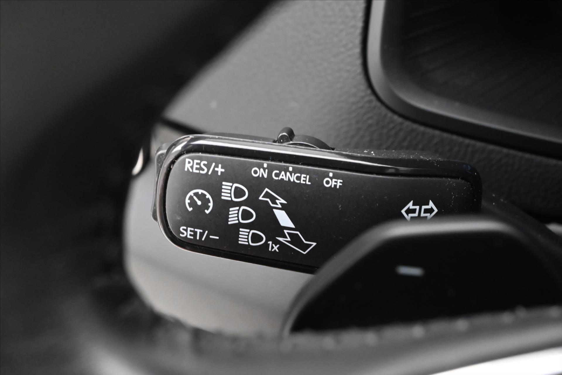 Hlavní fotografie vozu Škoda Karoq 2,0 TDI 110kW DSG Style Záruka až 5 let (24)