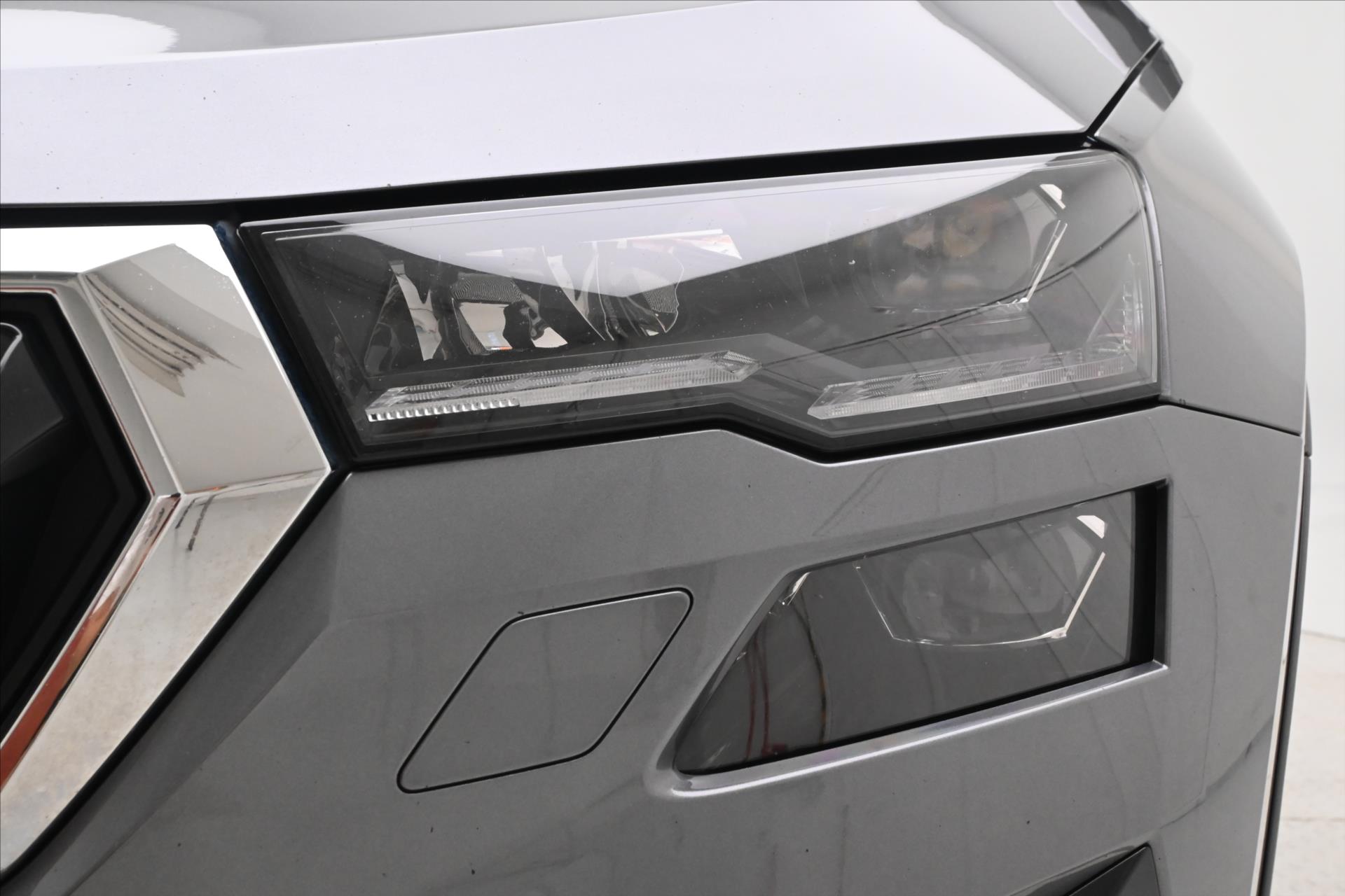 Hlavní fotografie vozu Škoda Karoq 2,0 TDI 110kW DSG Style Záruka až 5 let (31)