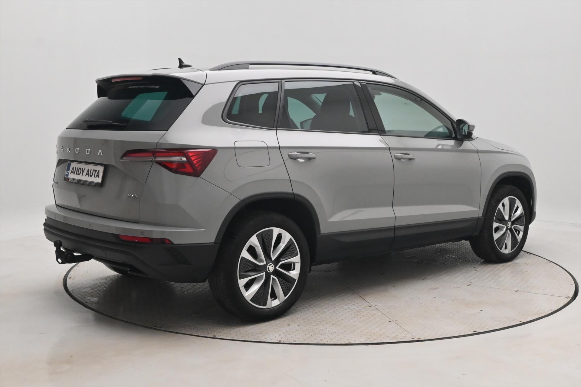 Hlavní fotografie vozu Škoda Karoq 2,0 TDI 110 kW 4x4 DSG Style Záruka až 5 let (5)