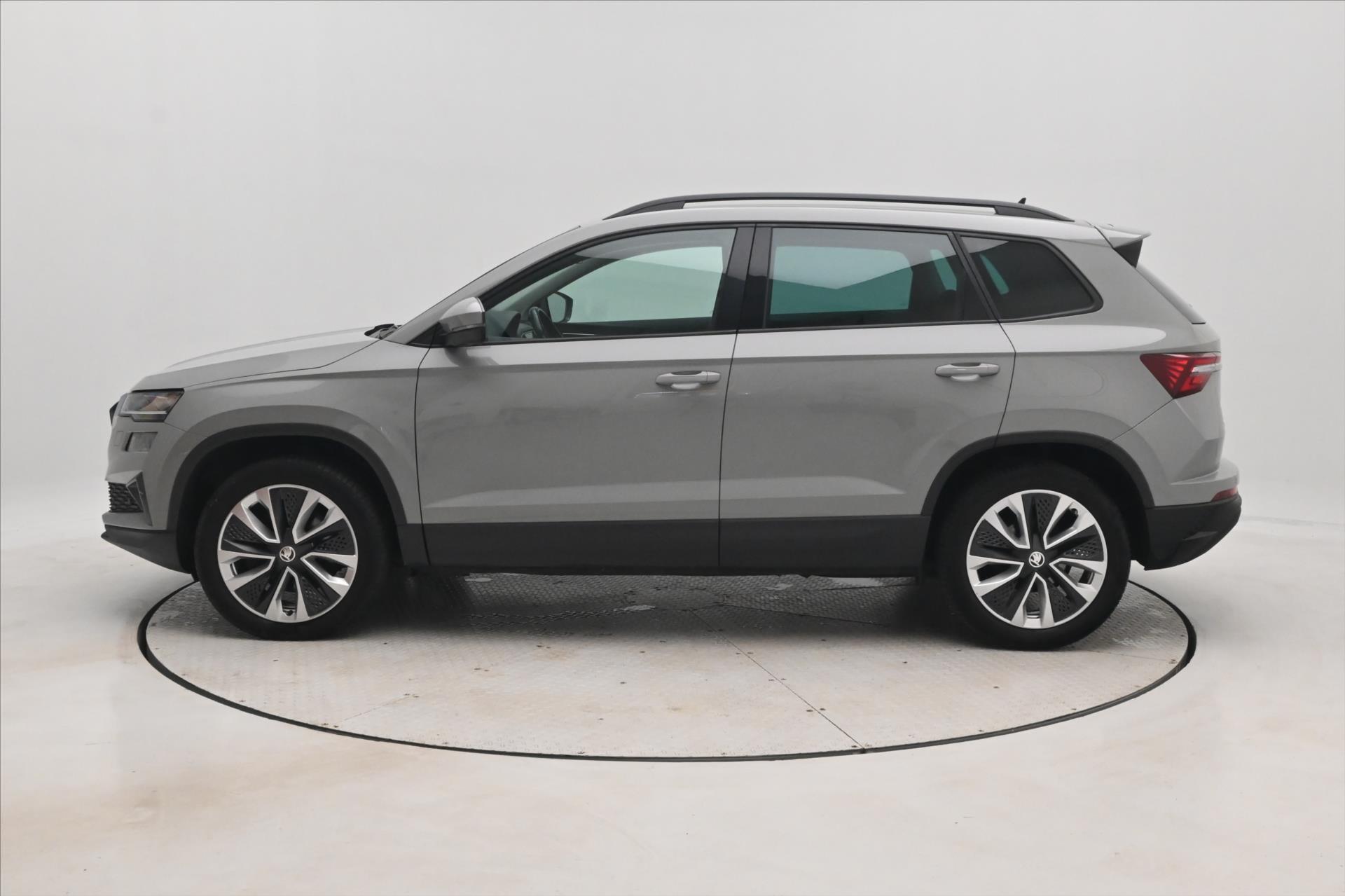 Hlavní fotografie vozu Škoda Karoq 2,0 TDI 110 kW 4x4 DSG Style Záruka až 5 let (8)