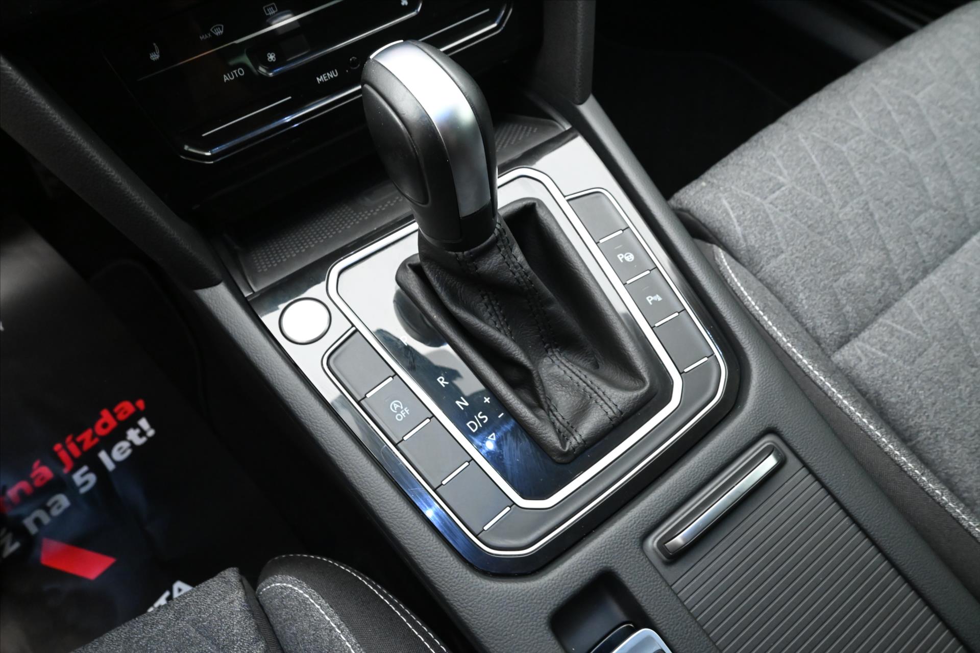 Hlavní fotografie vozu Volkswagen Passat 2,0 TDI 110kW DSG Business Záruka až 5 let (24)