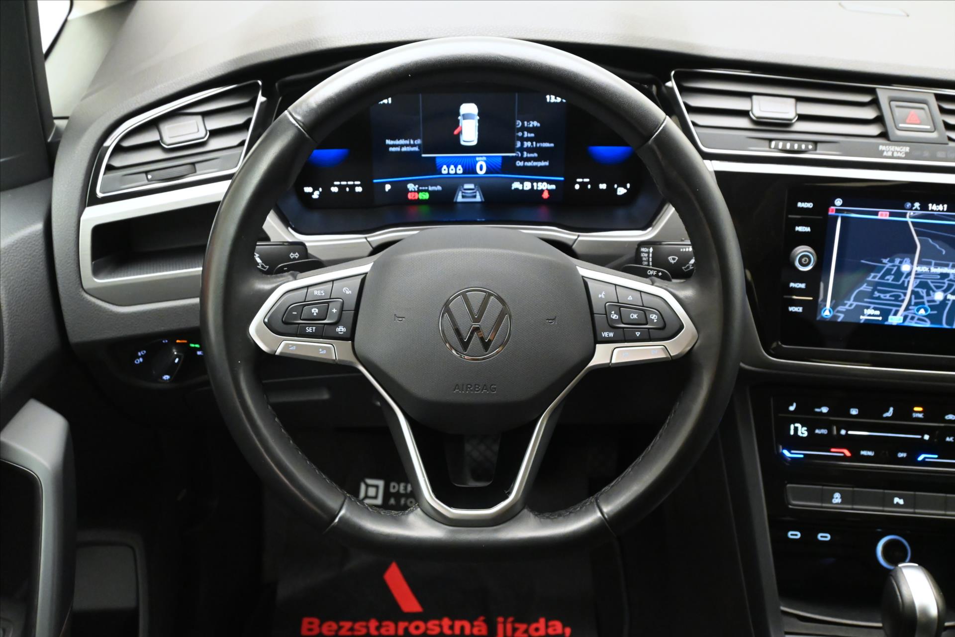 Hlavní fotografie vozu Volkswagen Touran 2,0 TDI 110kW DSG Záruka až 5 let (19)