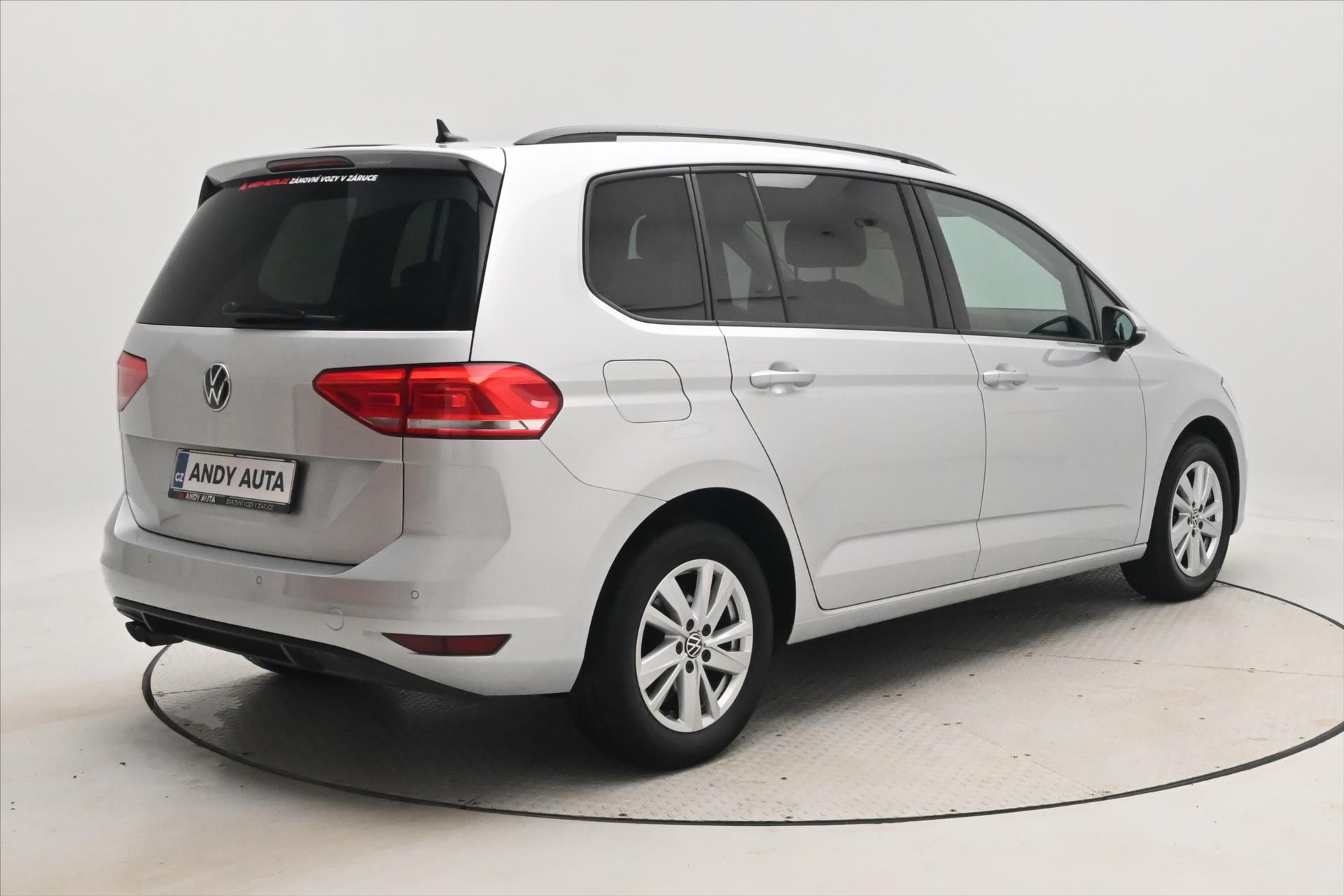 Hlavní fotografie vozu Volkswagen Touran 2,0 TDI 110kW DSG Záruka až 5 let (6)