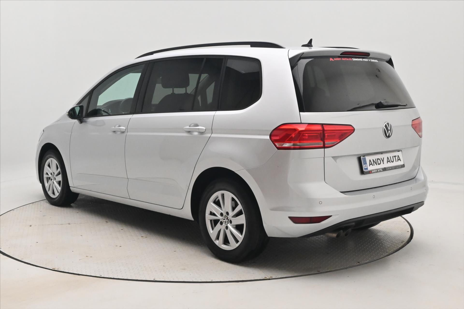 Hlavní fotografie vozu Volkswagen Touran 2,0 TDI 110kW DSG Záruka až 5 let (8)