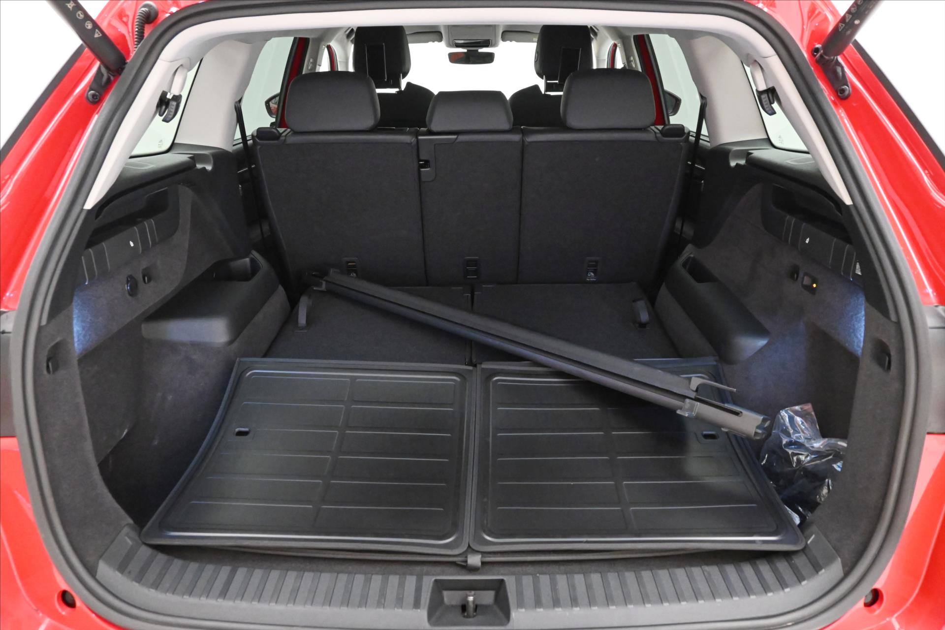 Hlavní fotografie vozu Škoda Kodiaq 2,0 TDI 142 kW DSG 4x4 7/míst Záruka až 5 let (12)