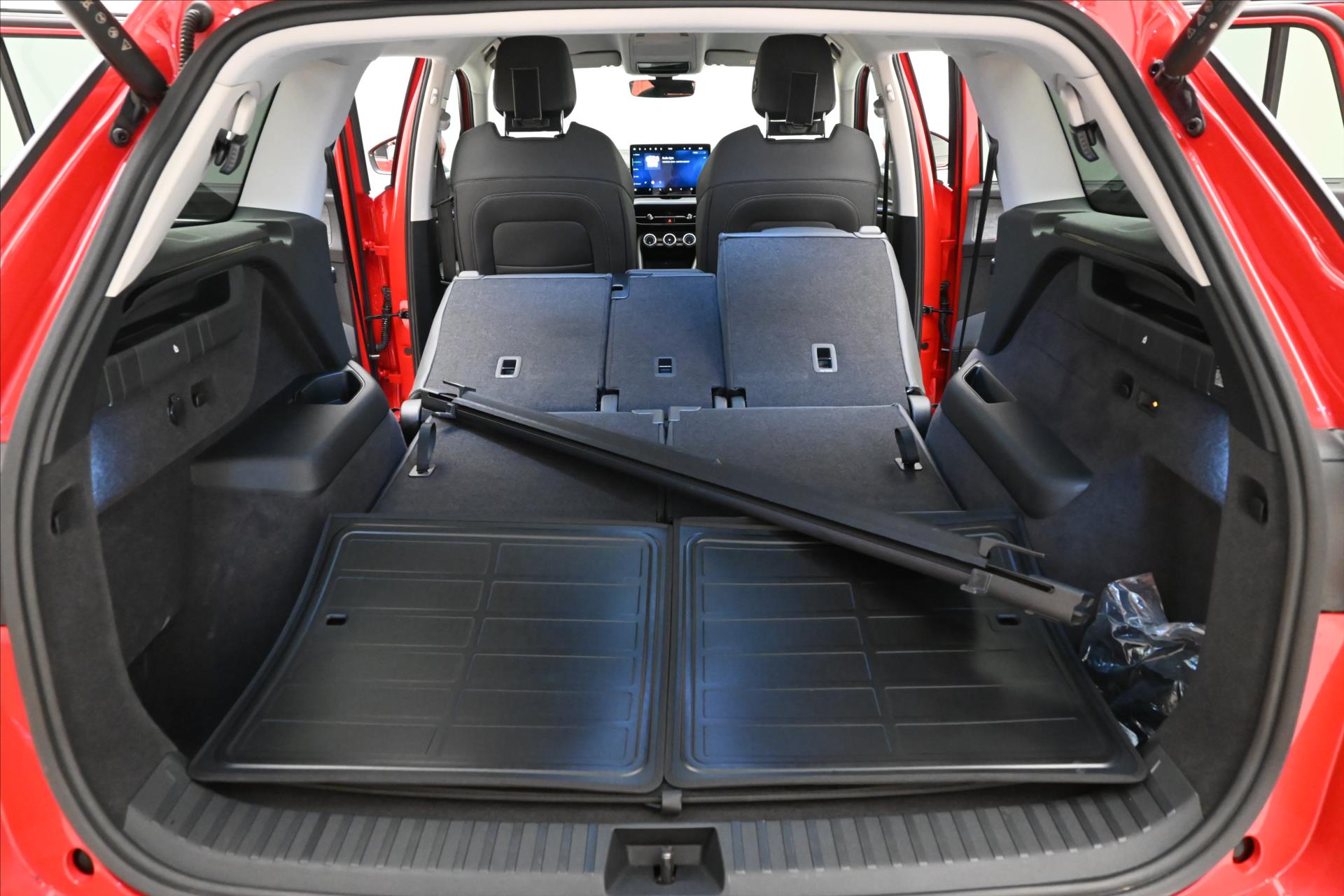 Hlavní fotografie vozu Škoda Kodiaq 2,0 TDI 142 kW DSG 4x4 7/míst Záruka až 5 let (13)
