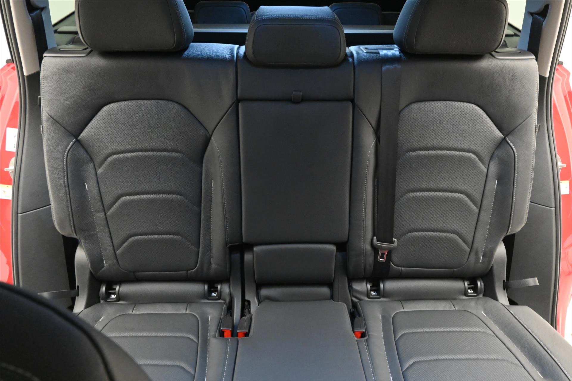 Hlavní fotografie vozu Škoda Kodiaq 2,0 TDI 142 kW DSG 4x4 7/míst Záruka až 5 let (31)