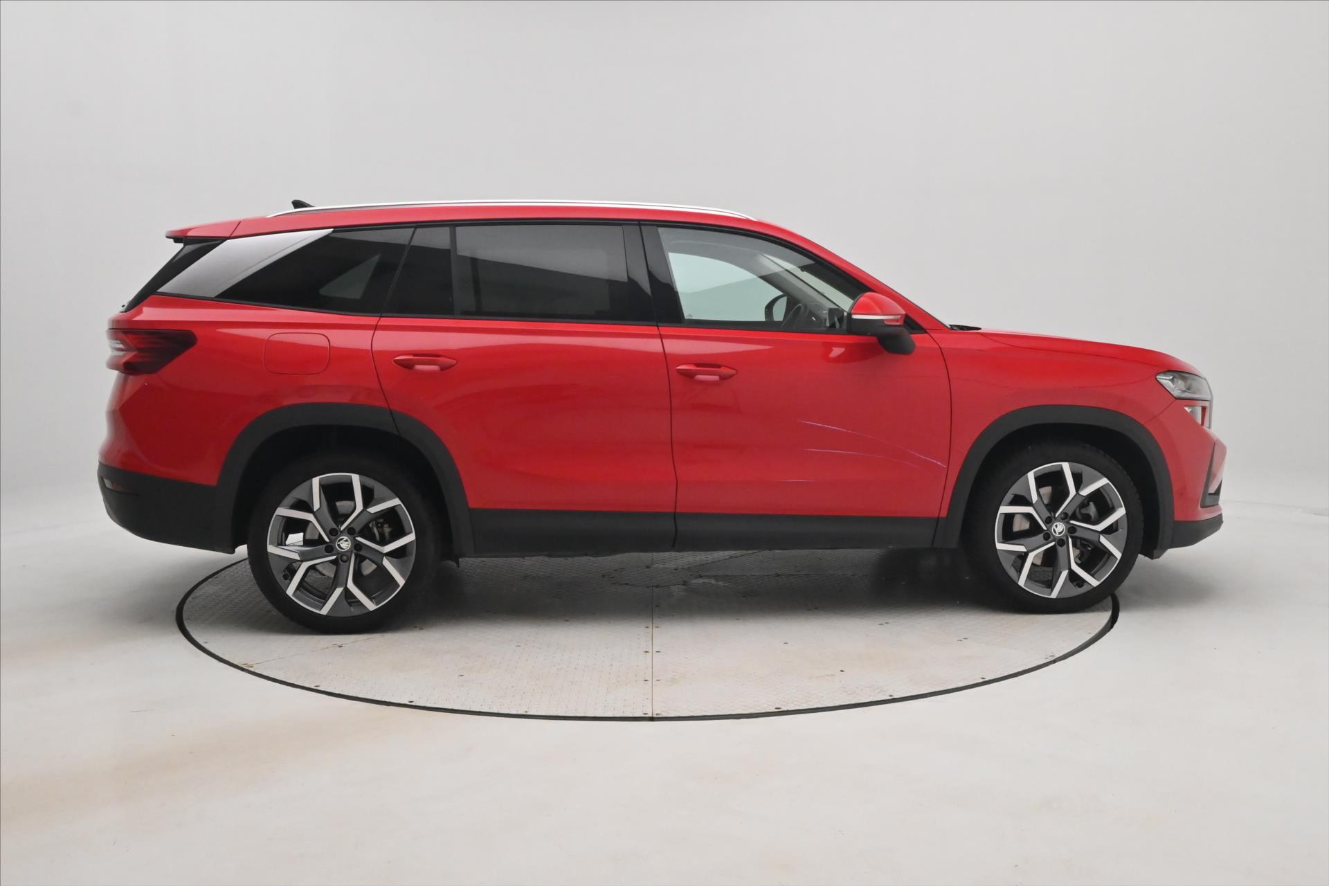 Hlavní fotografie vozu Škoda Kodiaq 2,0 TDI 142 kW DSG 4x4 7/míst Záruka až 5 let (5)