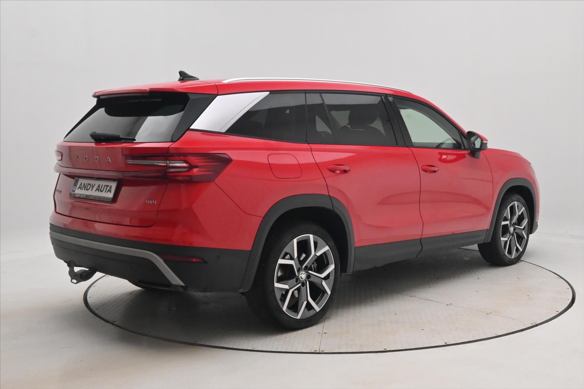 Hlavní fotografie vozu Škoda Kodiaq 2,0 TDI 142 kW DSG 4x4 7/míst Záruka až 5 let (6)