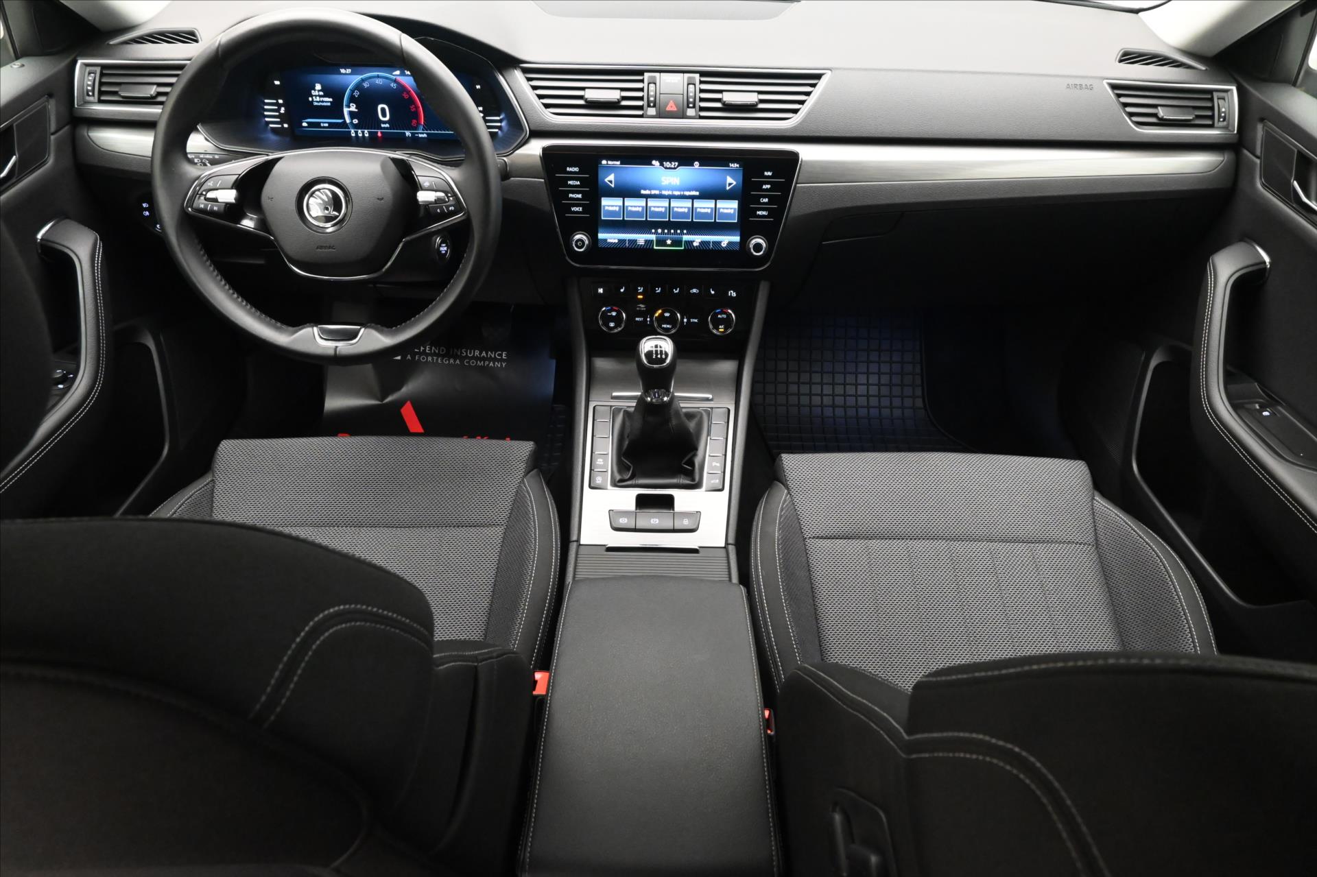 Hlavní fotografie vozu Škoda Superb 2,0 TDI 110 kW Style Záruka až 5 let (16)