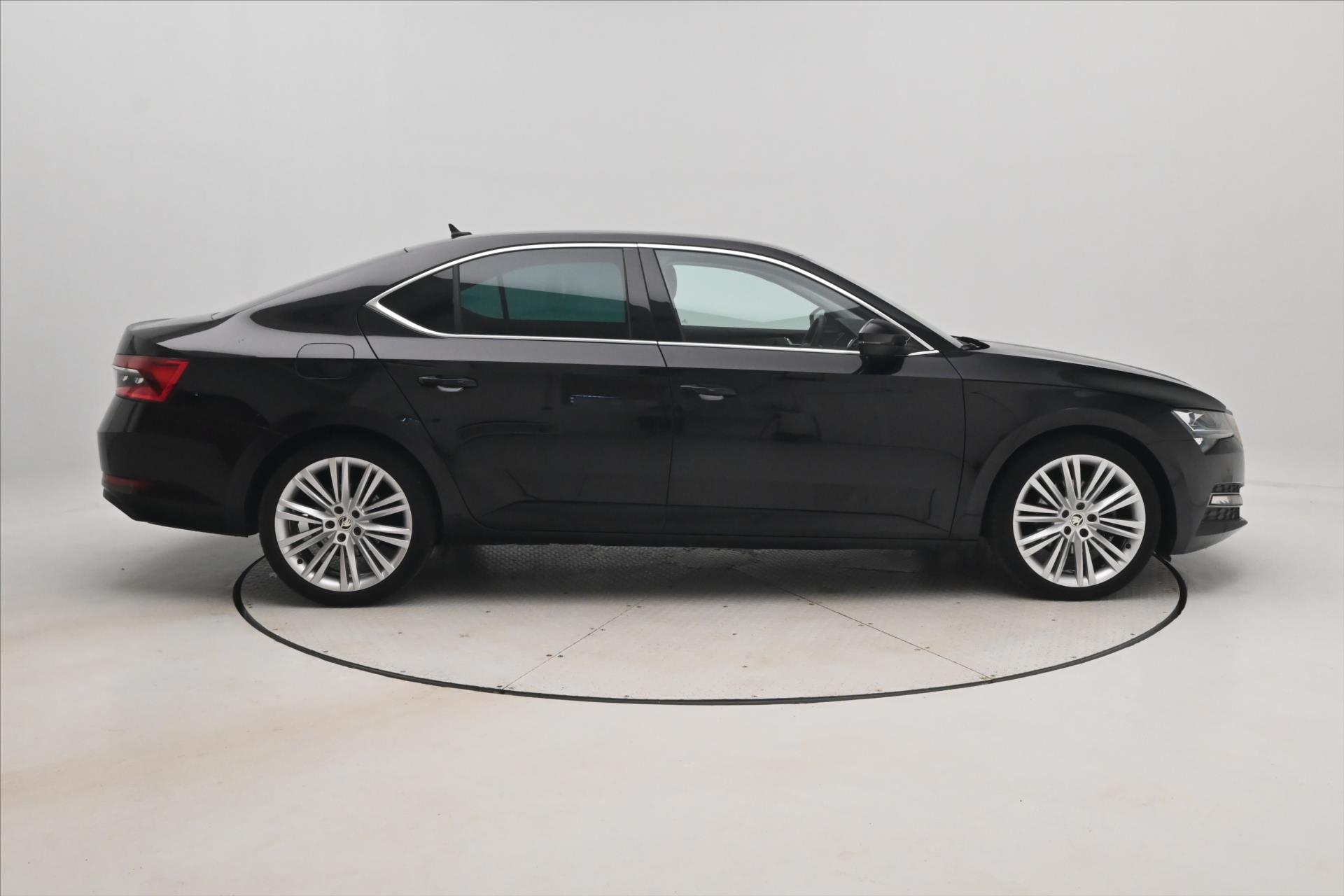 Hlavní fotografie vozu Škoda Superb 2,0 TDI 110 kW Style Záruka až 5 let (5)