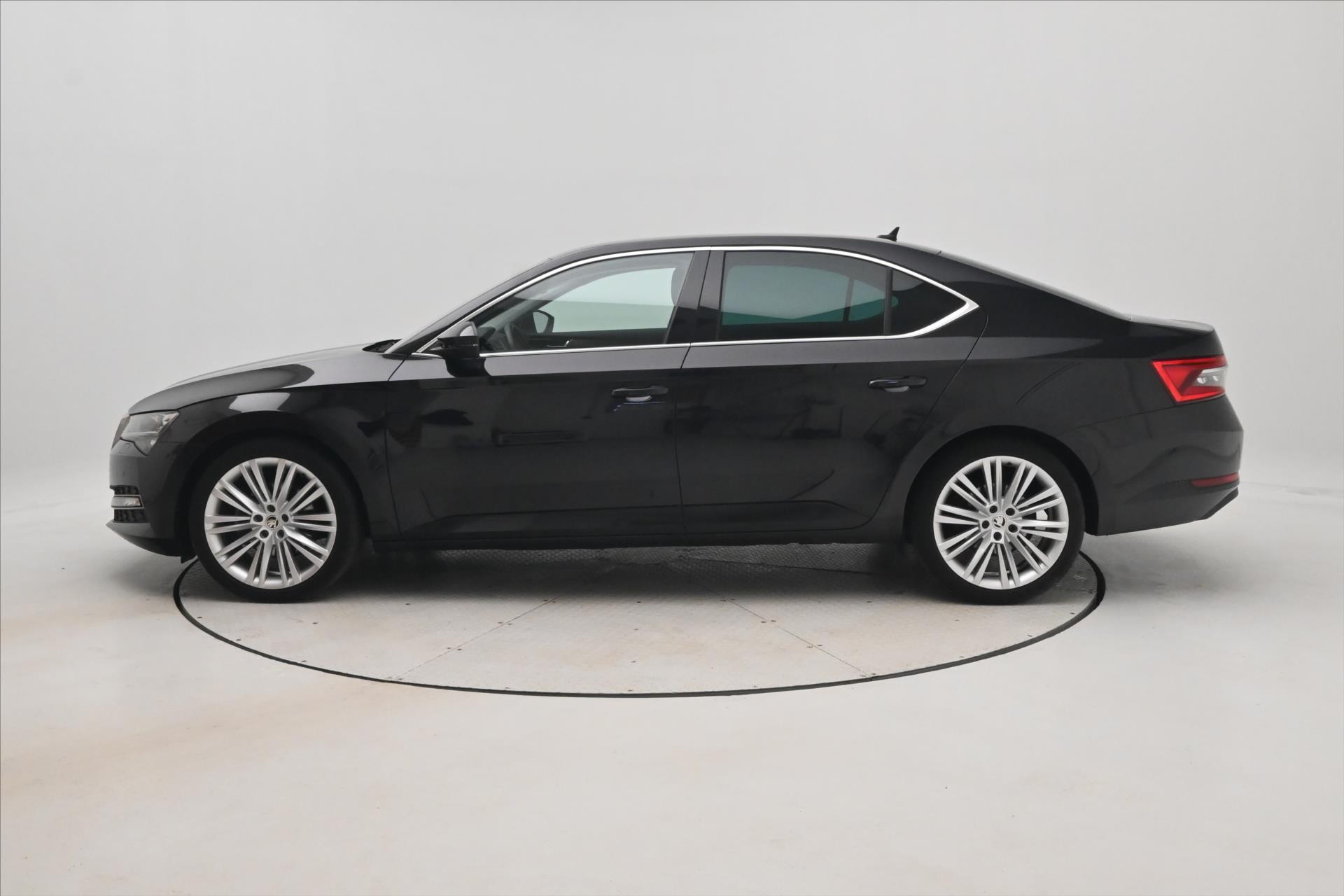 Hlavní fotografie vozu Škoda Superb 2,0 TDI 110 kW Style Záruka až 5 let (9)