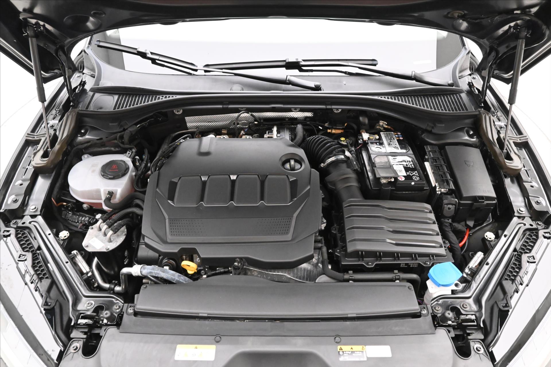 Hlavní fotografie vozu Škoda Superb 2,0 TDI 110 kW Style Záruka až 5 let (10)