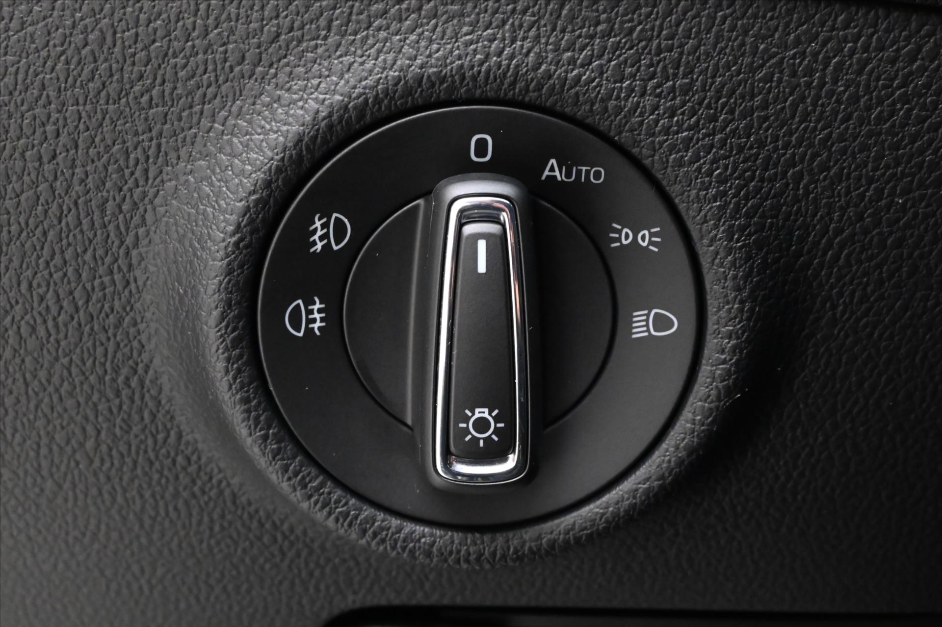 Hlavní fotografie vozu Škoda Superb 2,0 TSI 140kW DSG Style Záruka až 5 let (26)