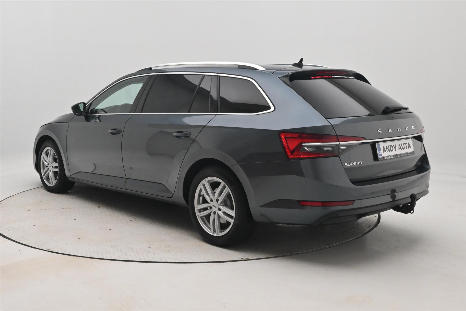 Hlavní fotografie vozu Škoda Superb 2,0 TSI 140kW DSG Style Záruka až 5 let (7)