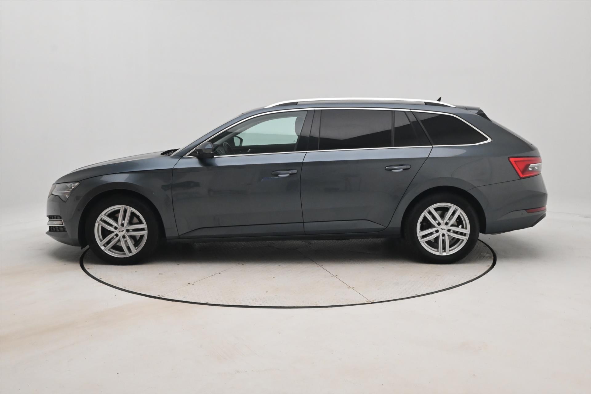 Hlavní fotografie vozu Škoda Superb 2,0 TSI 140kW DSG Style Záruka až 5 let (8)