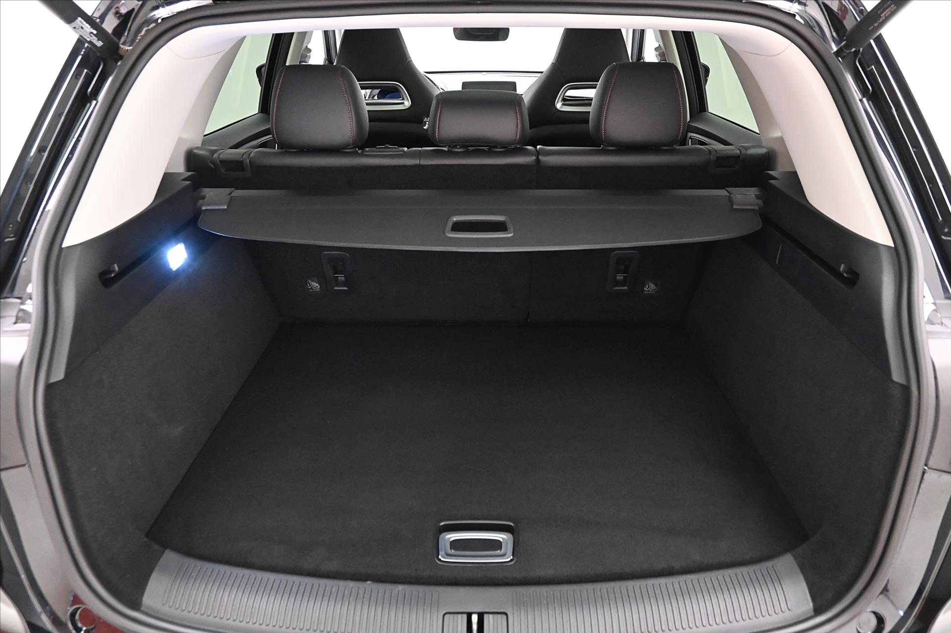 Hlavní fotografie vozu MG eHS 1,5 TGI PHEV 119 kW AT Záruka až 5 let (10)