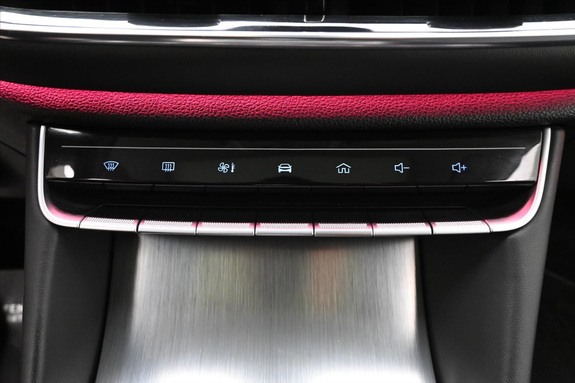 Hlavní fotografie vozu MG eHS 1,5 TGI PHEV 119 kW AT Záruka až 5 let (21)