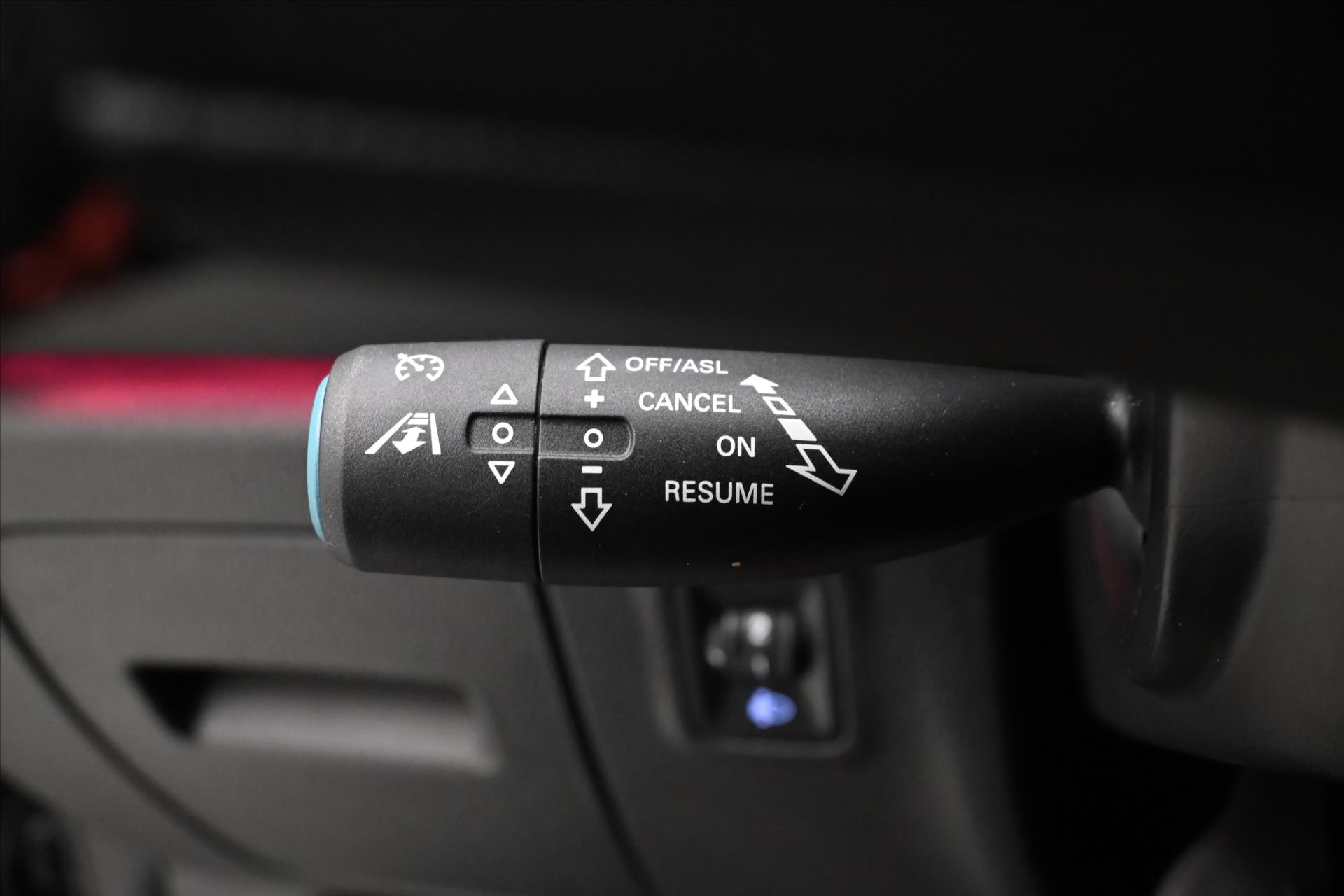 Hlavní fotografie vozu MG eHS 1,5 TGI PHEV 119 kW AT Záruka až 5 let (23)