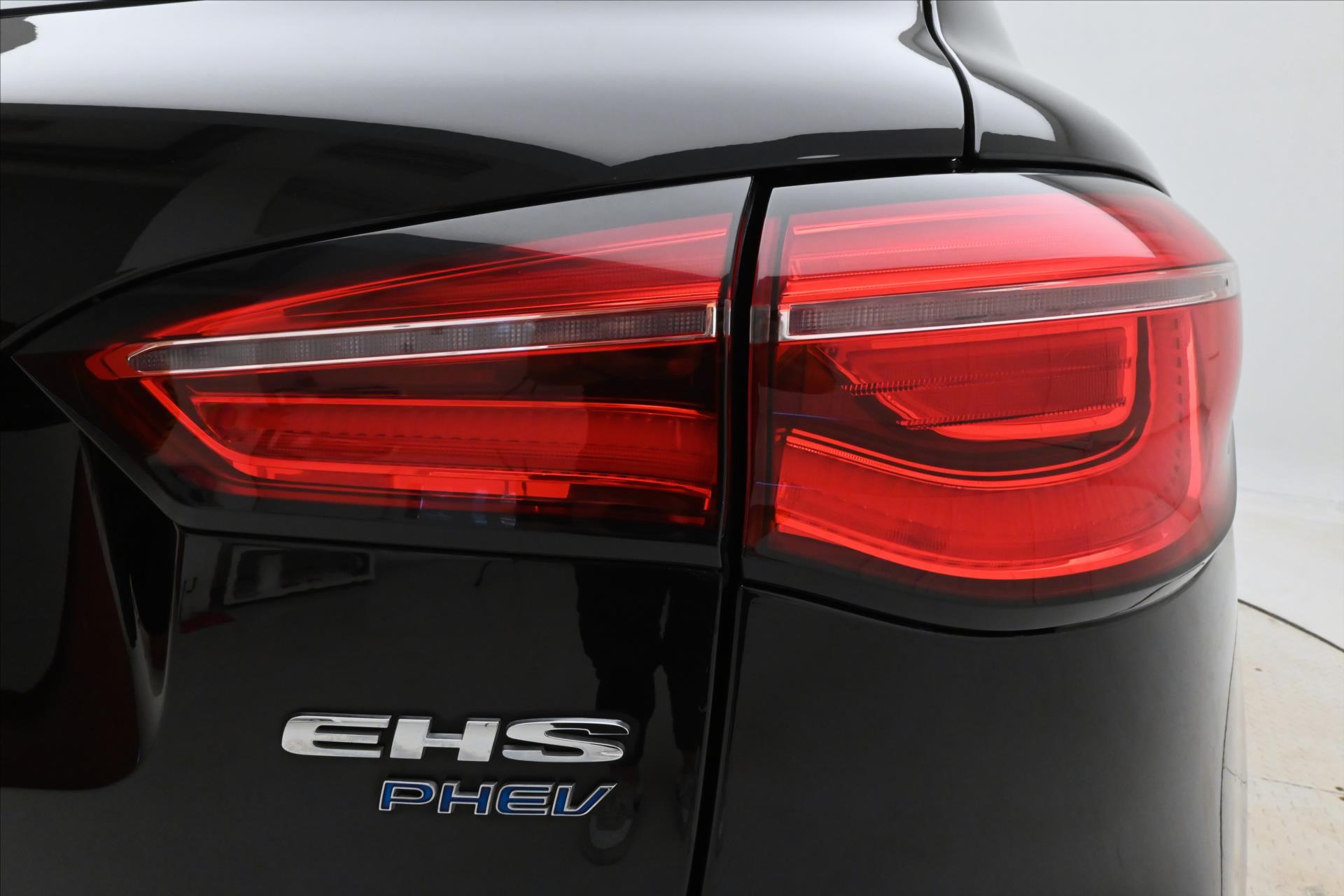 Hlavní fotografie vozu MG eHS 1,5 TGI PHEV 119 kW AT Záruka až 5 let (30)