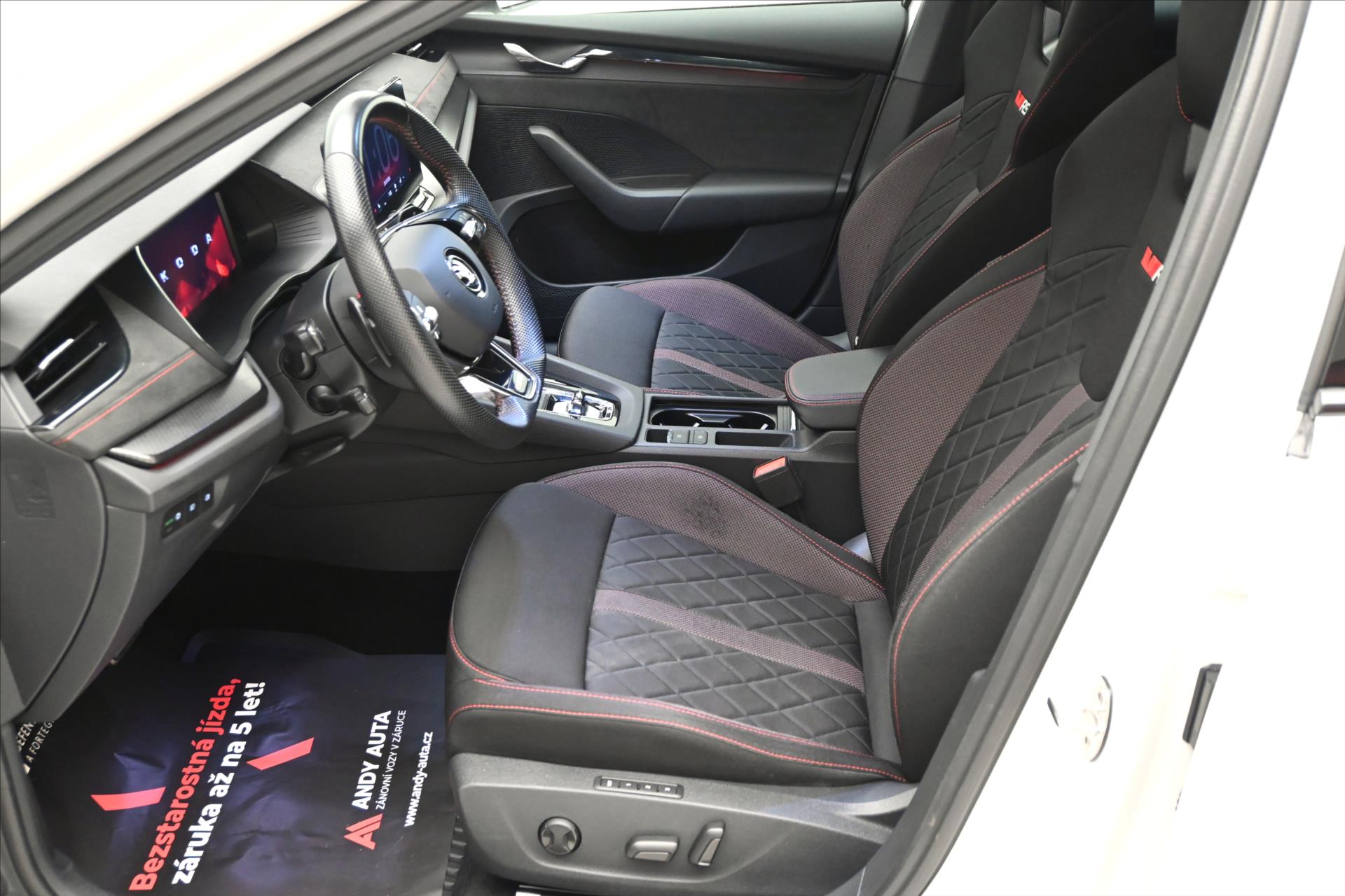 Hlavní fotografie vozu Škoda Octavia 2,0 TDI RS 147kW DSG Záruka až 5 let (13)