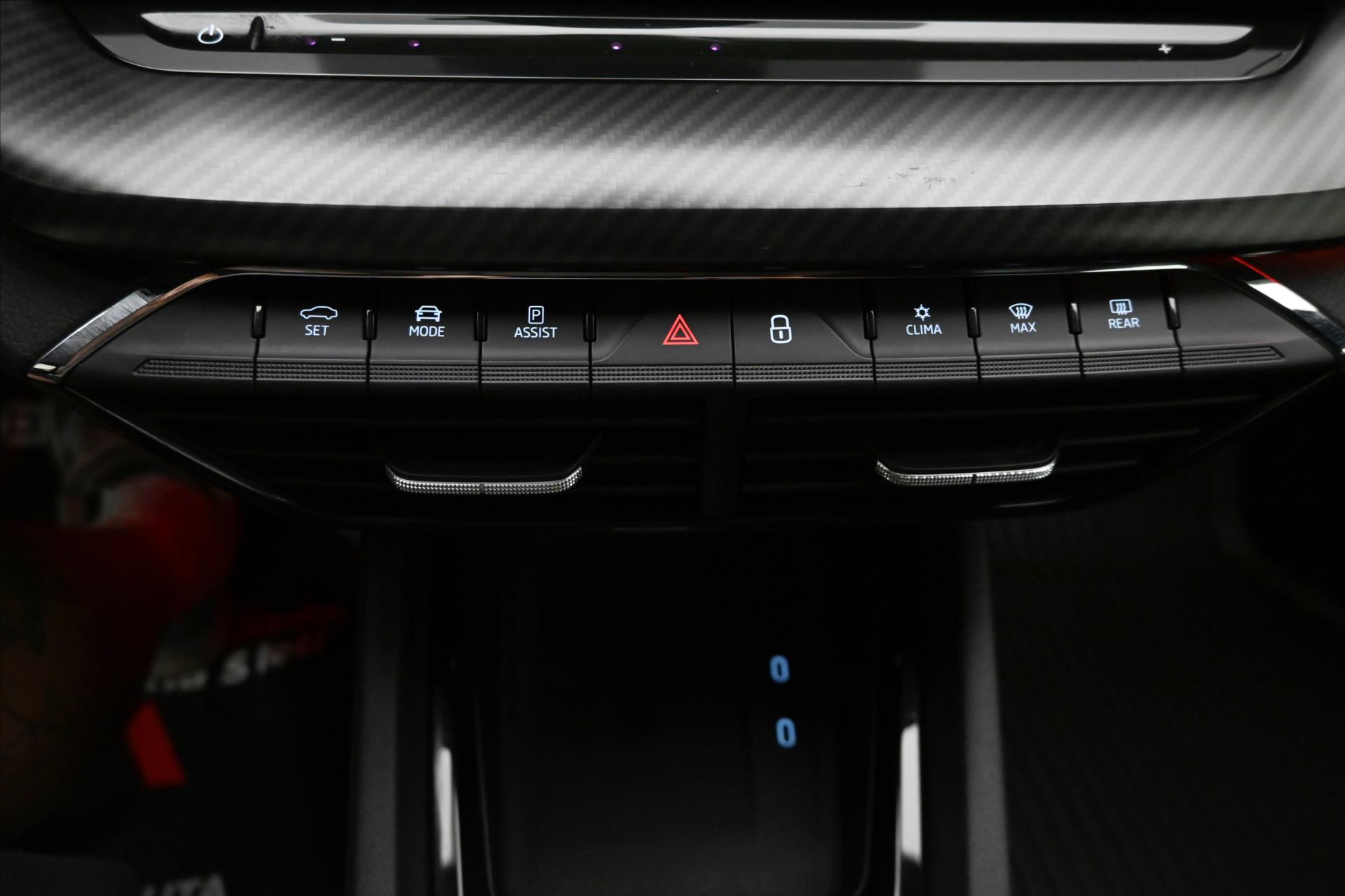Hlavní fotografie vozu Škoda Octavia 2,0 TDI RS 147kW DSG Záruka až 5 let (21)