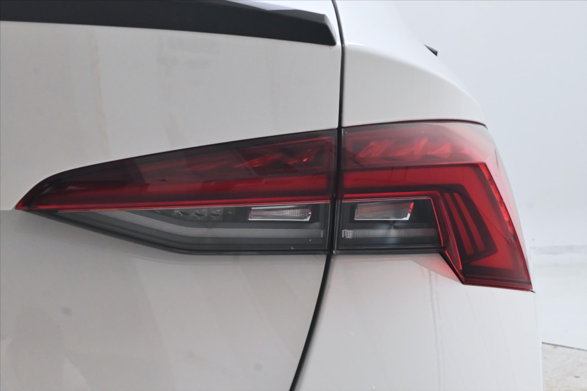 Hlavní fotografie vozu Škoda Octavia 2,0 TDI RS 147kW DSG Záruka až 5 let (31)