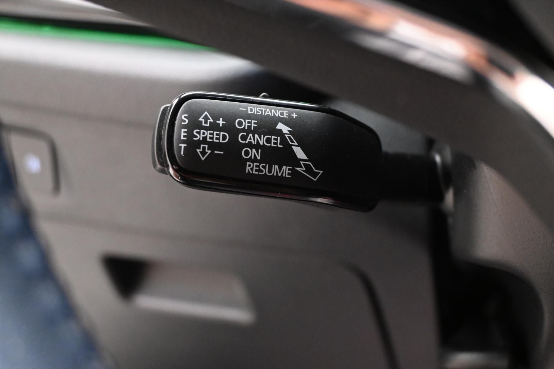 Hlavní fotografie vozu Škoda Octavia 2,0 TDI 110 kW DSG Style Záruka až 5 let (24)