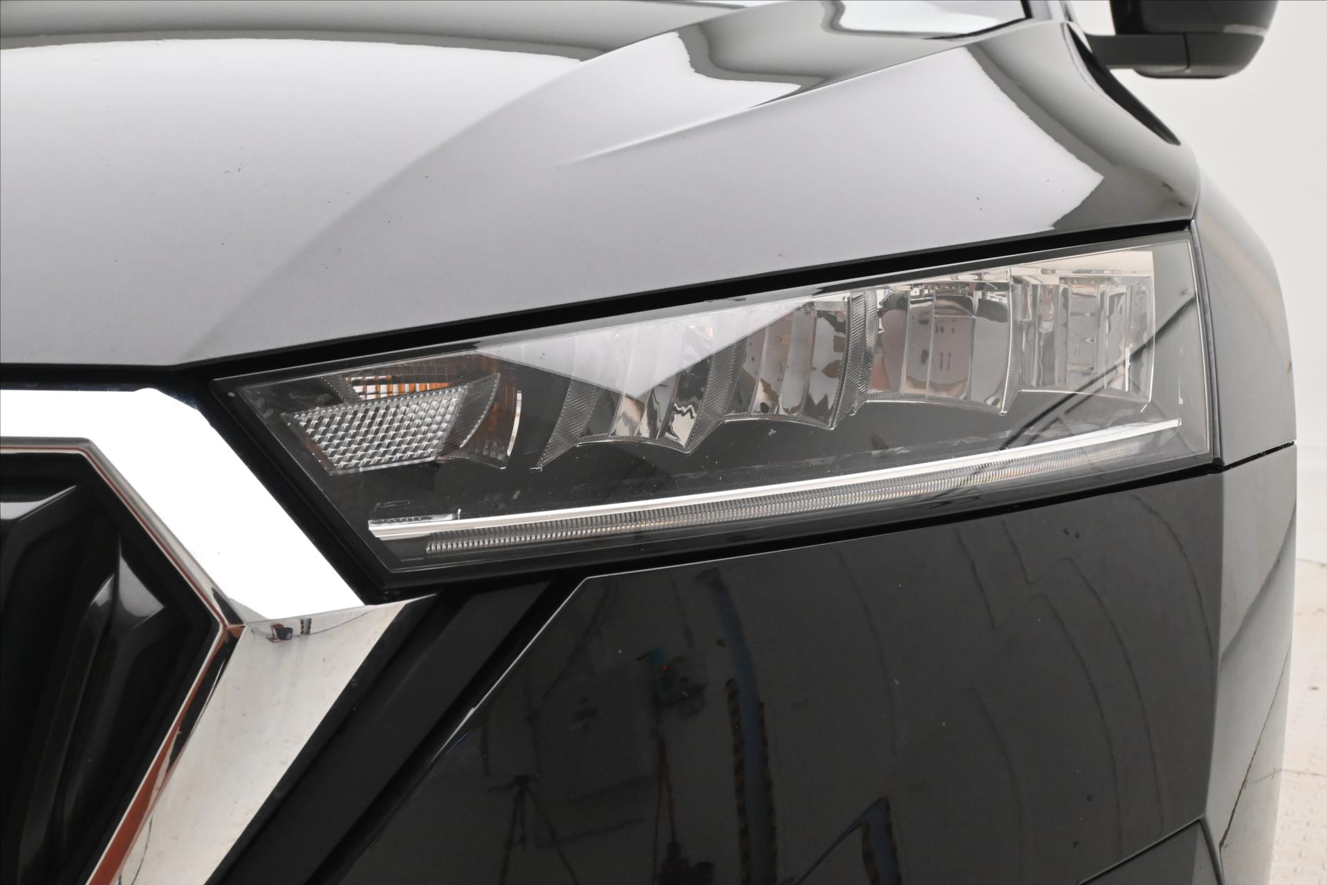 Hlavní fotografie vozu Škoda Octavia 2,0 TDI 110 kW DSG Style Záruka až 5 let (30)