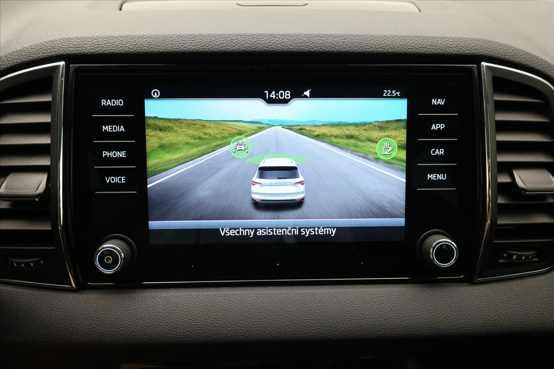 Hlavní fotografie vozu Škoda Karoq 2,0 TDI 85 kW Clever Záruka až 5 let (19)