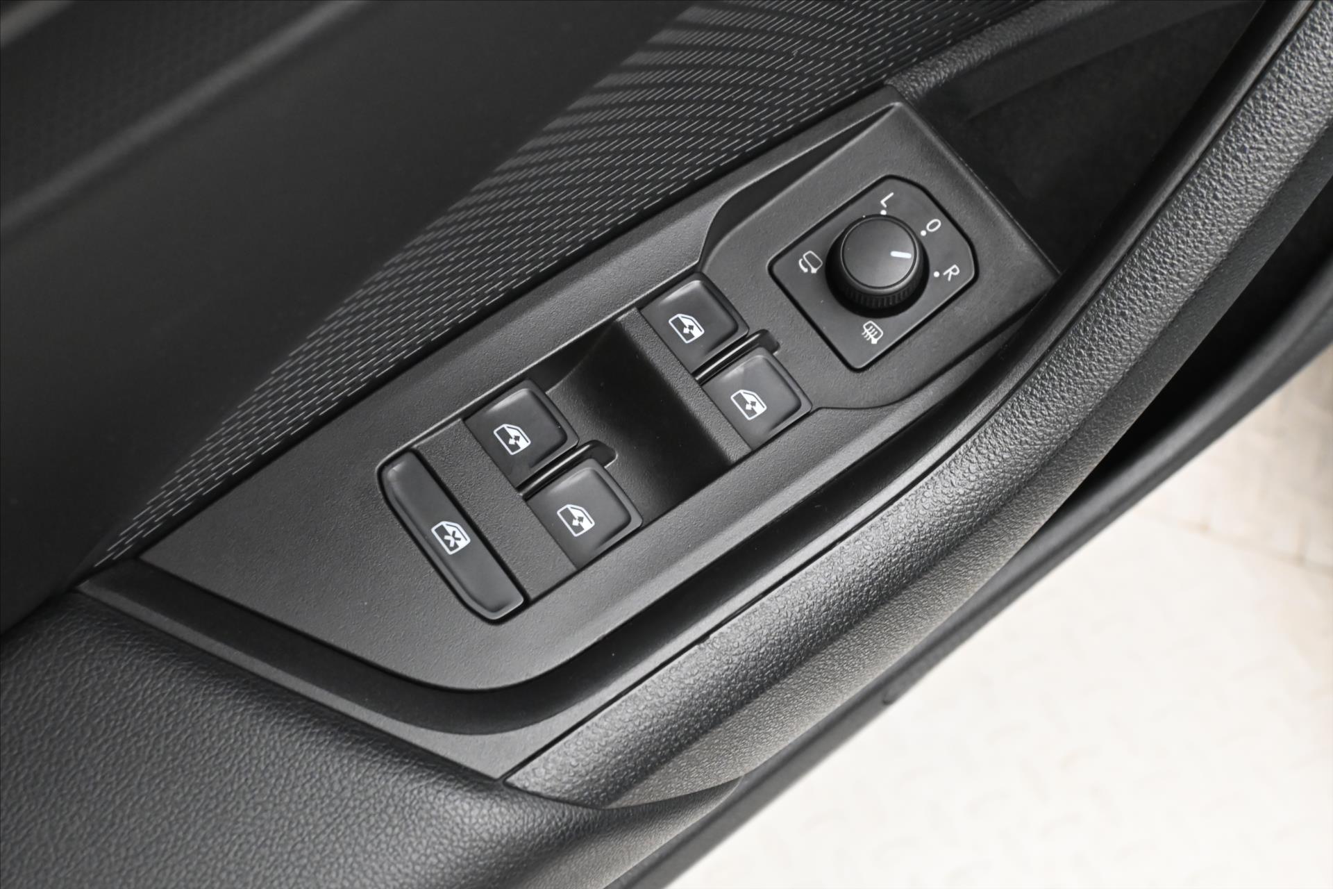 Hlavní fotografie vozu Škoda Octavia 1,0 TSI 81kW Style Záruka až 5 let (26)