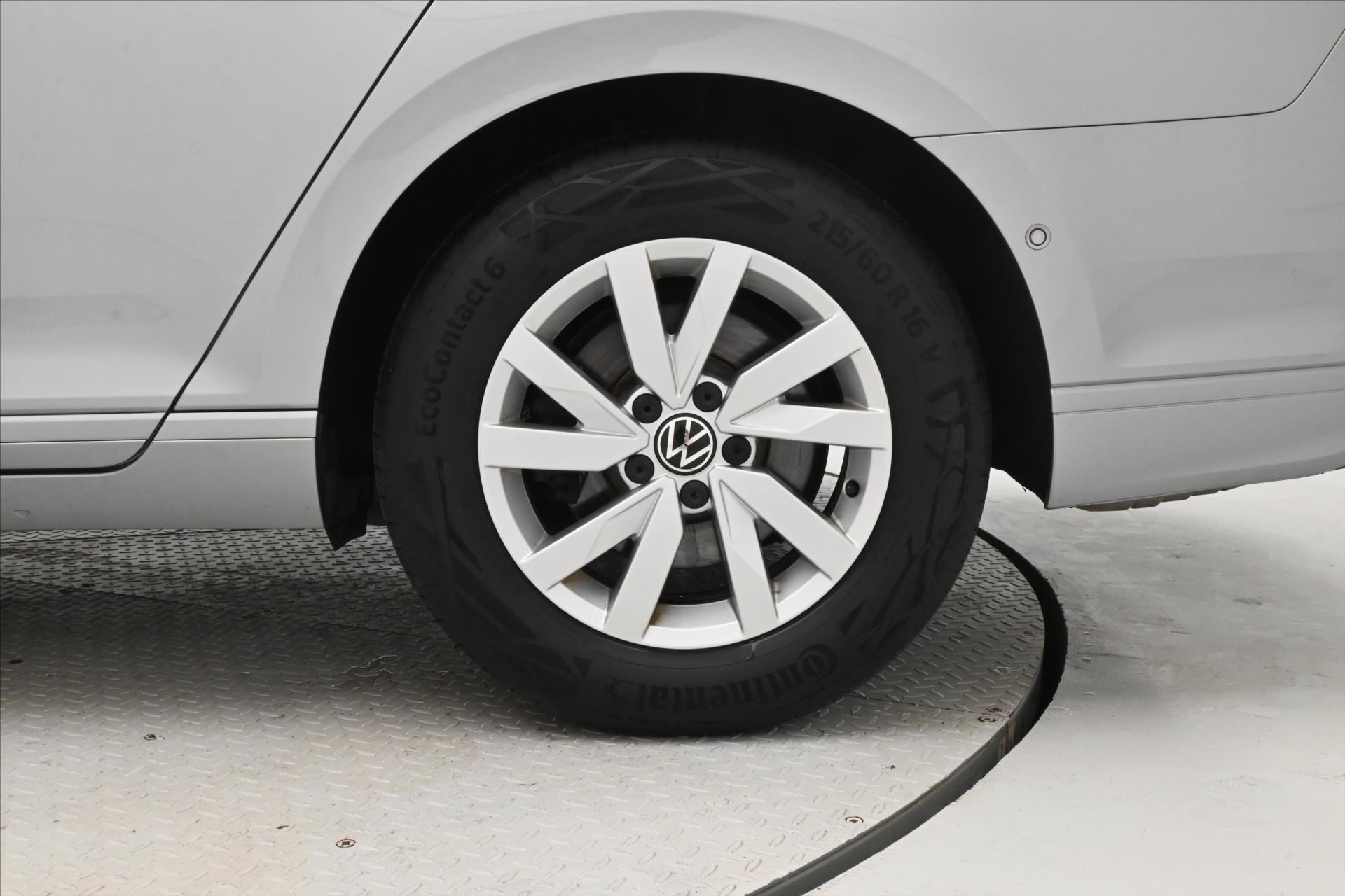 Main photo of the car Volkswagen Passat 1.5 TSI 110 kW DSG Business Warranty up to 5 years (32)