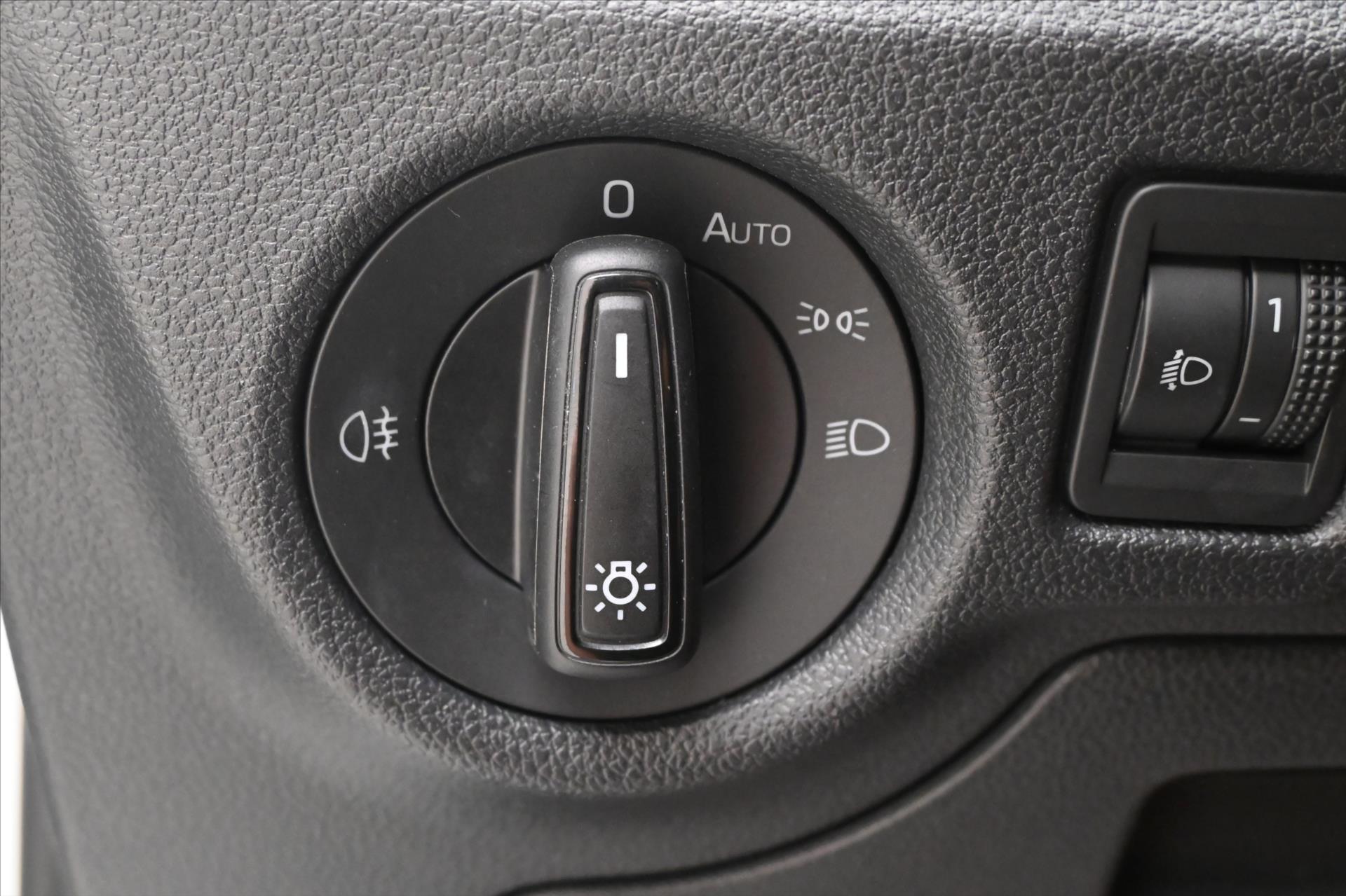 Hlavní fotografie vozu Škoda Kamiq 1,0 TSI 81kW Ambition Záruka až 5 let (26)