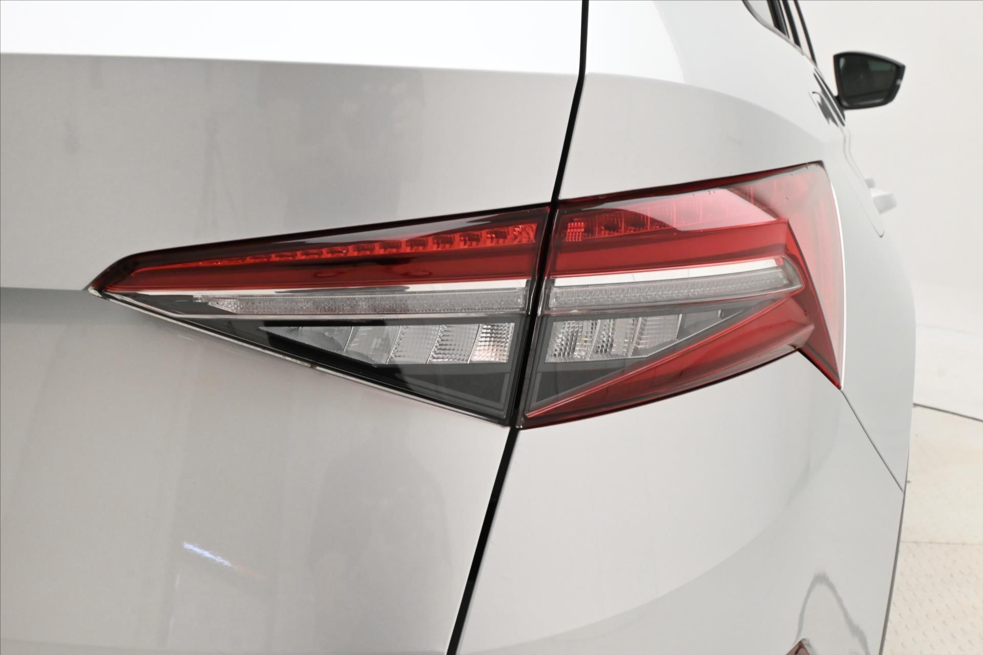 Hlavní fotografie vozu Škoda Kodiaq 1,5 TSI 110 kW Sportline Záruka až 5 let (32)