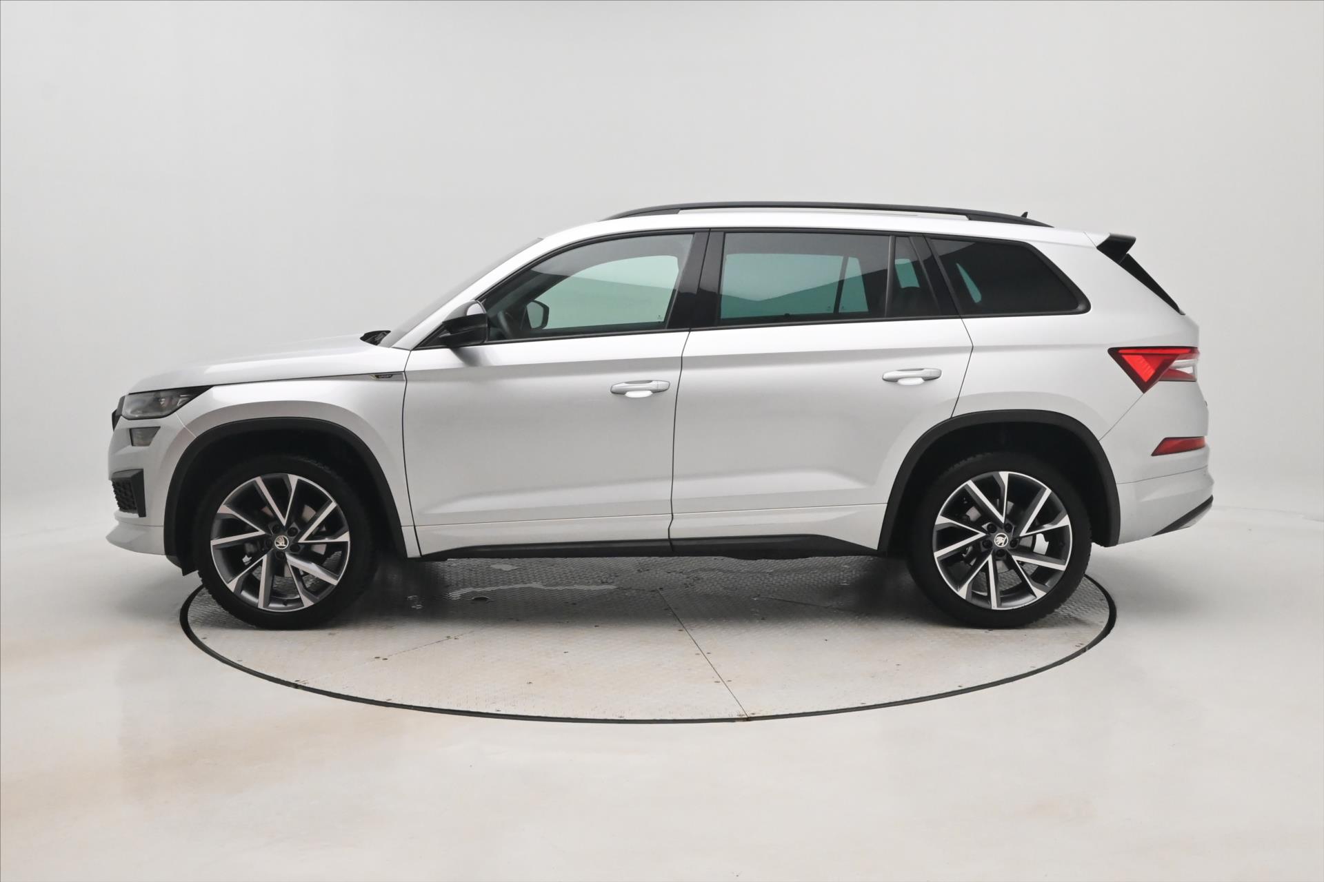 Hlavní fotografie vozu Škoda Kodiaq 1,5 TSI 110 kW Sportline Záruka až 5 let (9)